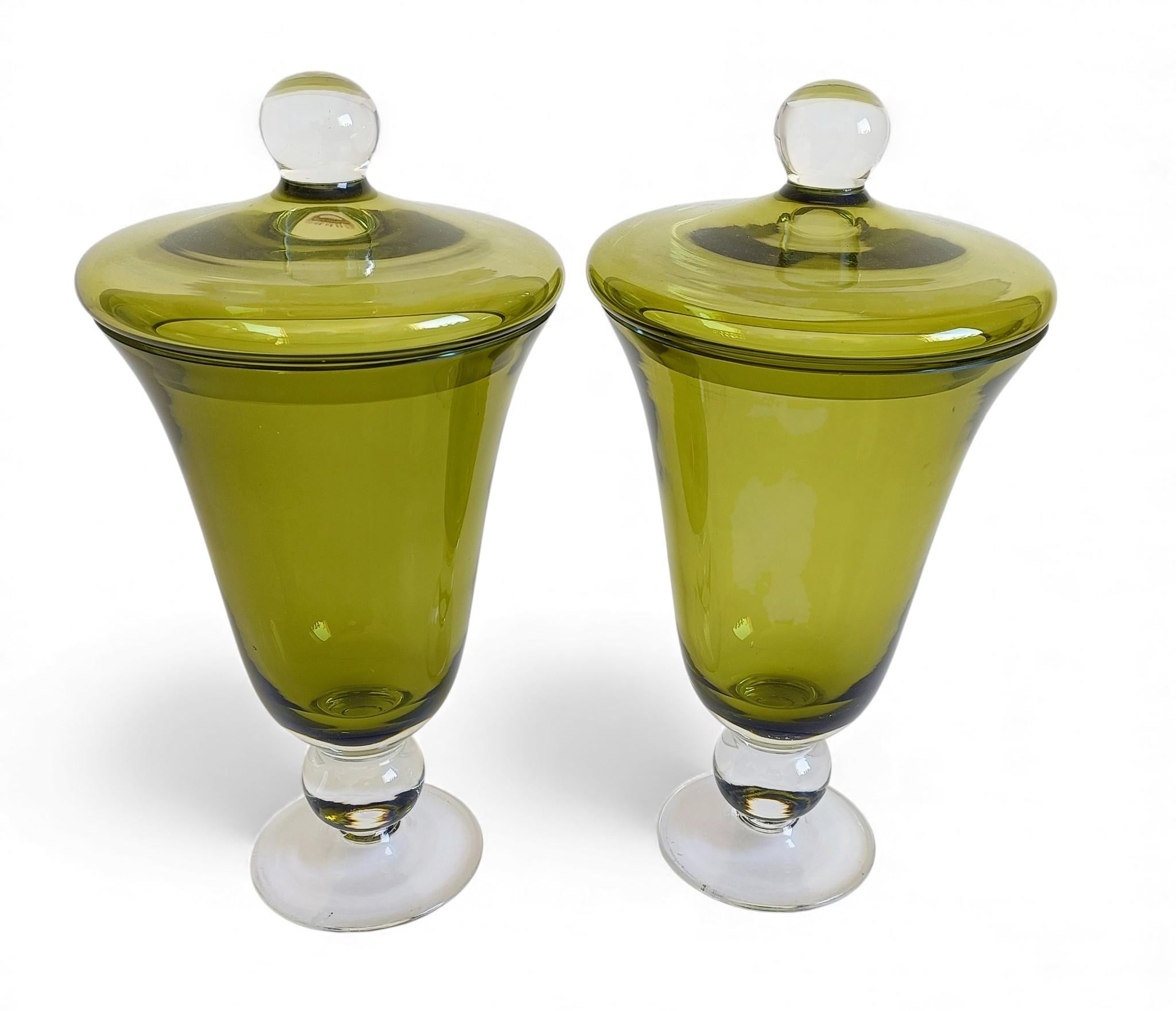 Coppia di urne in vetro di Murano Greene & Greene stile Venini, metà del secolo scorso, Italia, anni '50 in vendita 1
