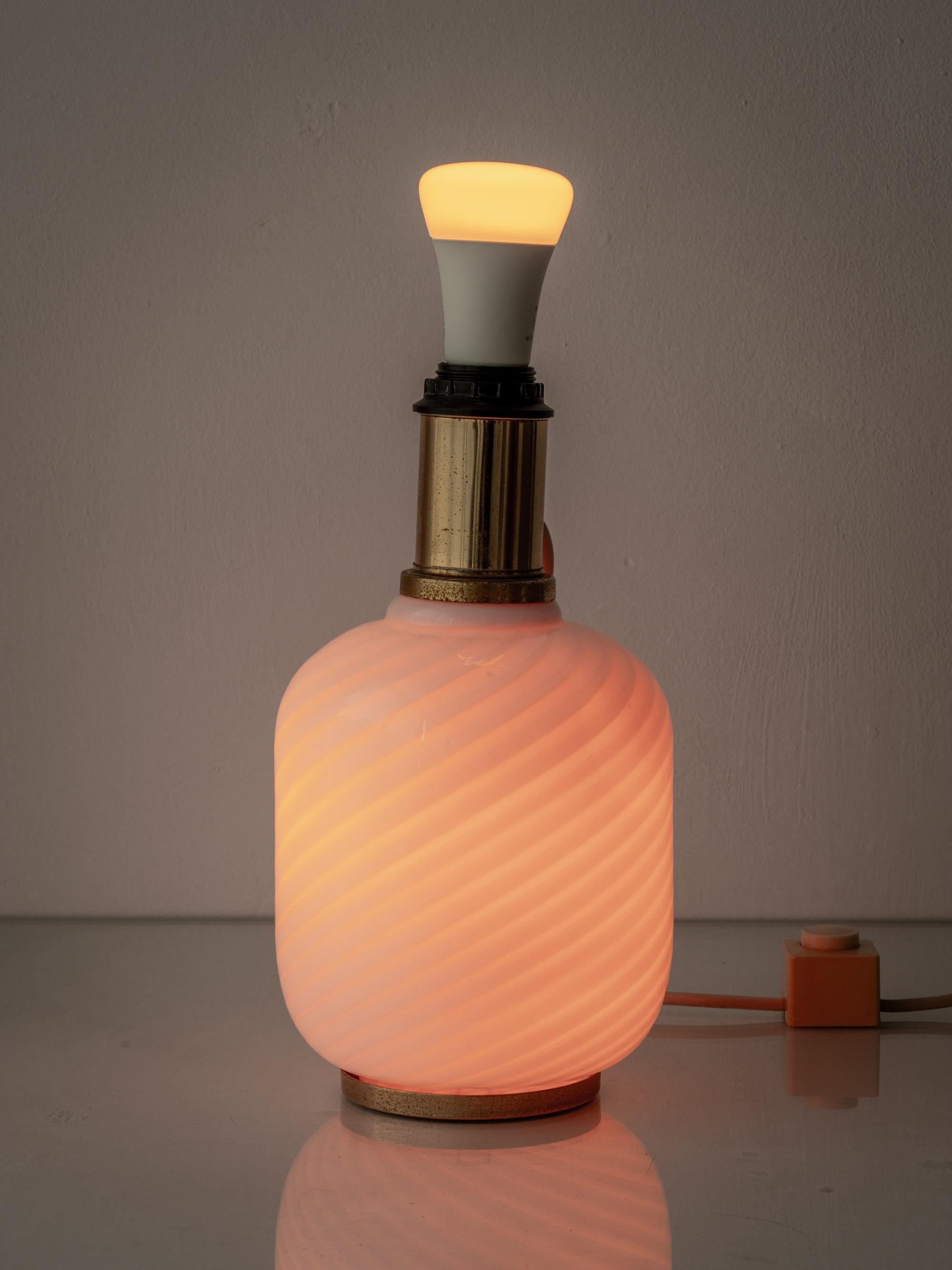 Pair of Murano Opaline Spiraled Glass Table Lamps, Dual-Circuit, 1970s For Sale 2