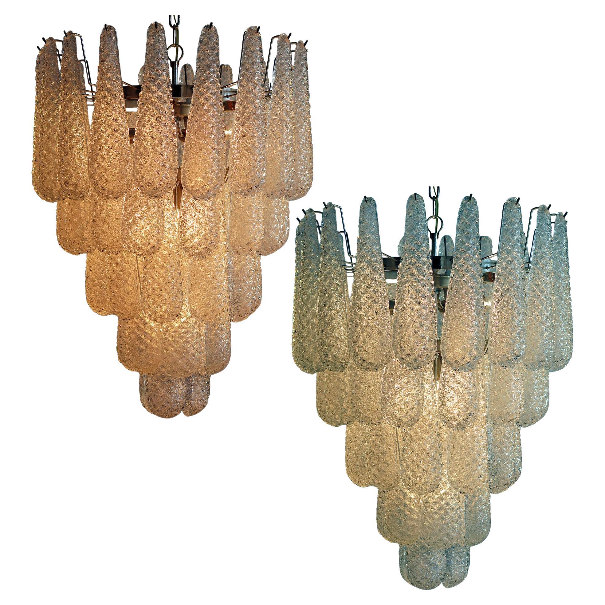 Coppia di lampadari a petali di Murano