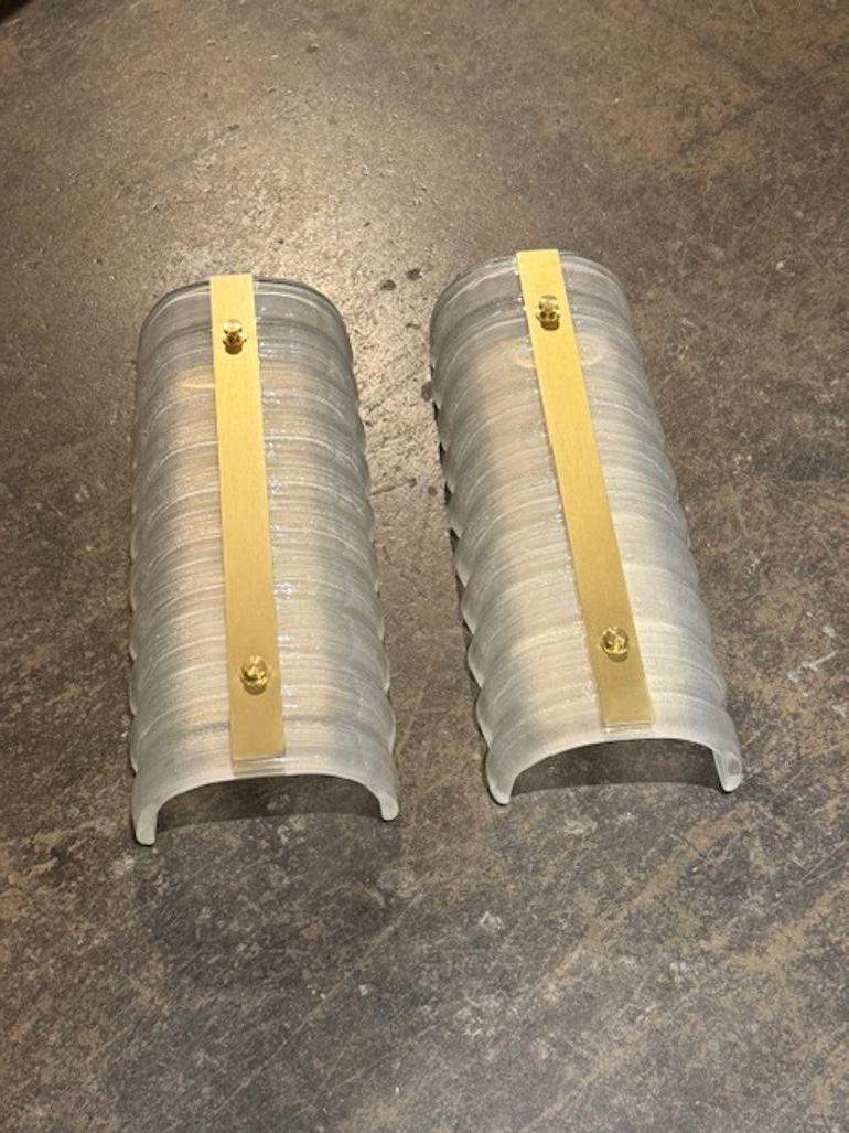 Pair of Murano Ribbed Wall Sconces In Good Condition For Sale In Dallas, TX