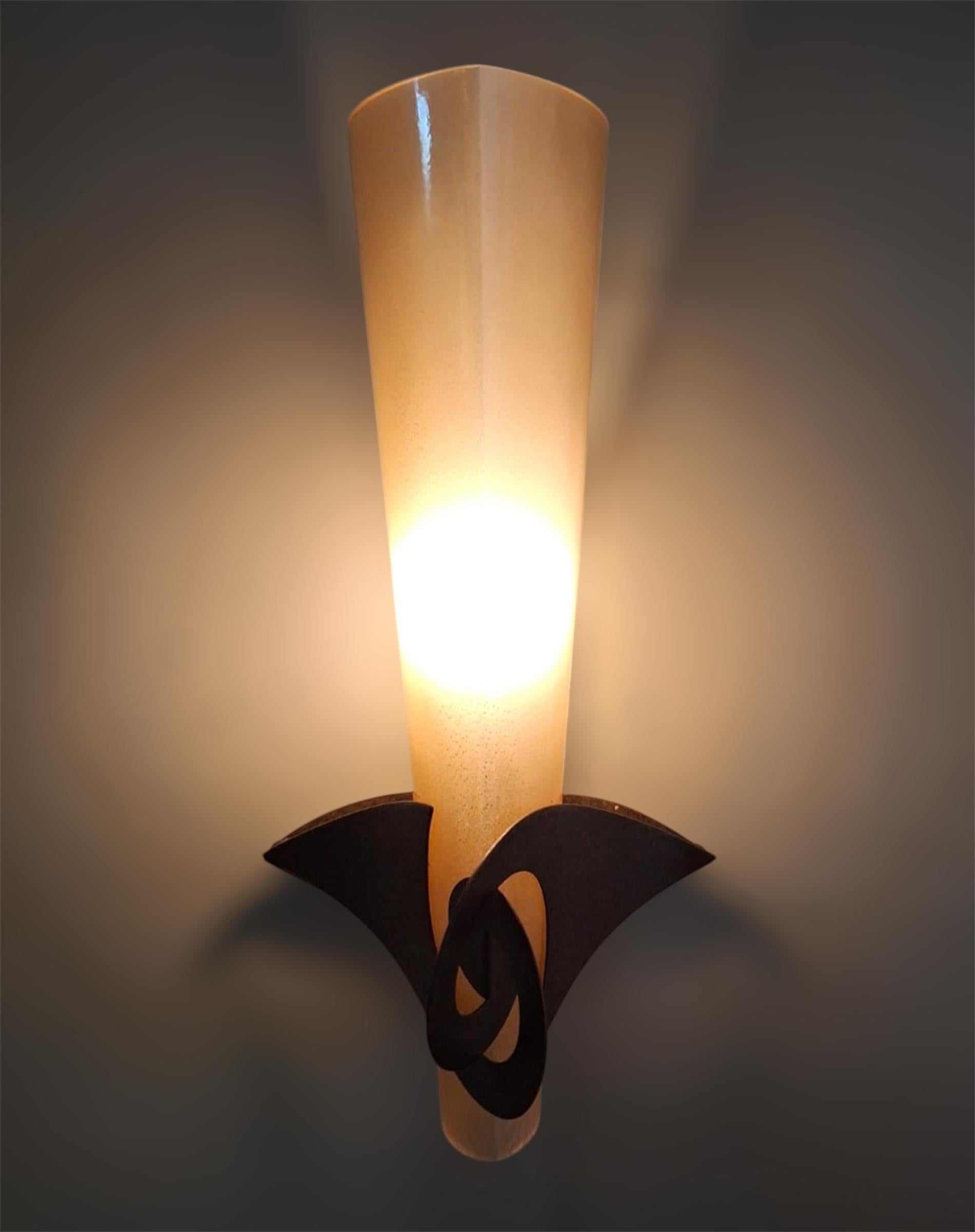 Paar Murano-Wandleuchter mit Eisen, 2 Paare verfügbar im Angebot 3