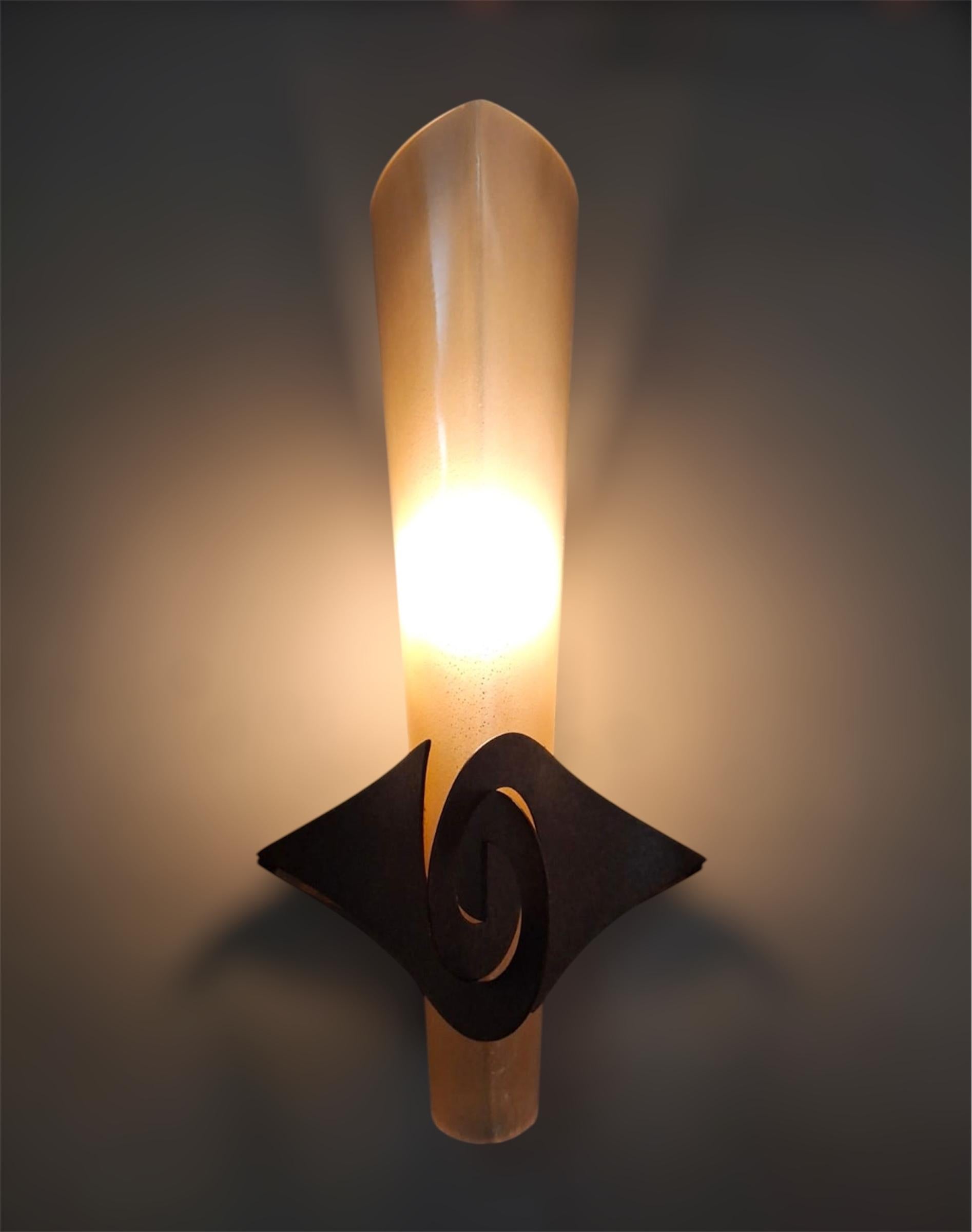 Paar Murano-Wandleuchter mit Eisen, 2 Paare verfügbar im Angebot 5