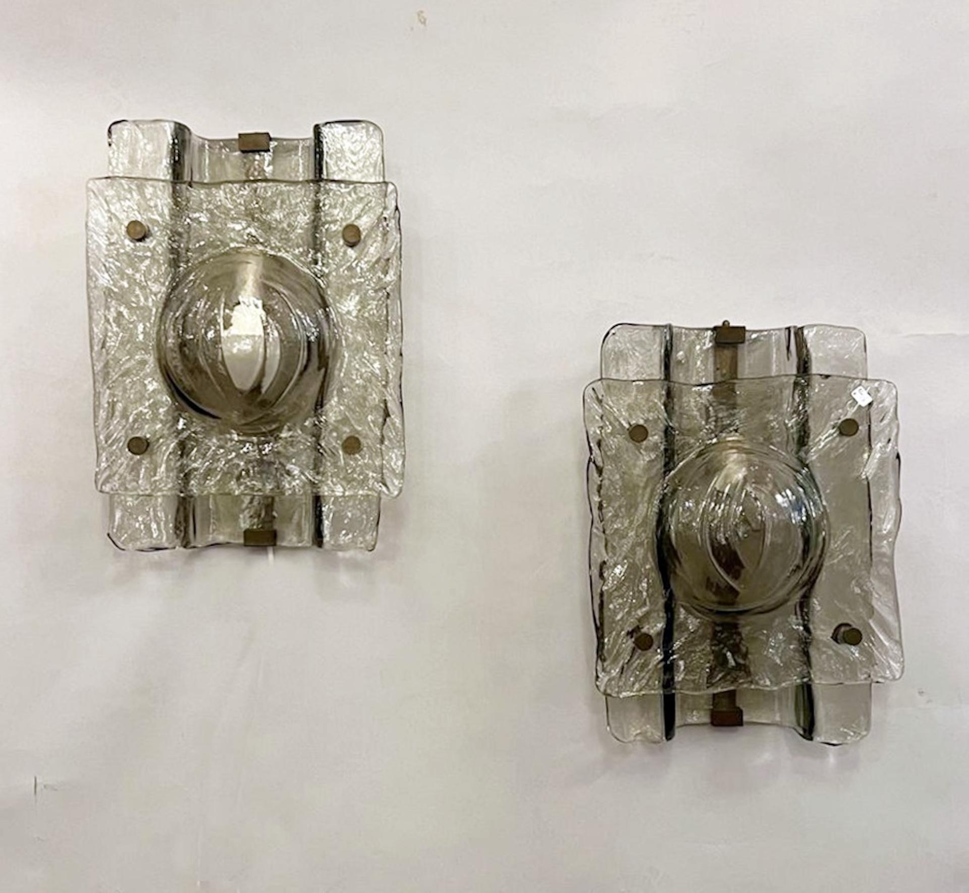 Pareja de apliques de cristal ahumado de Murano, años 60 en venta 1