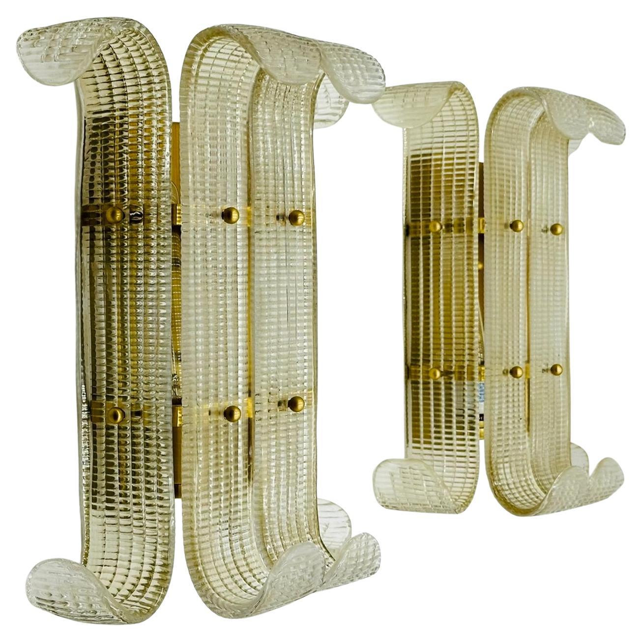 Paire d'appliques murales en laiton et style Murano