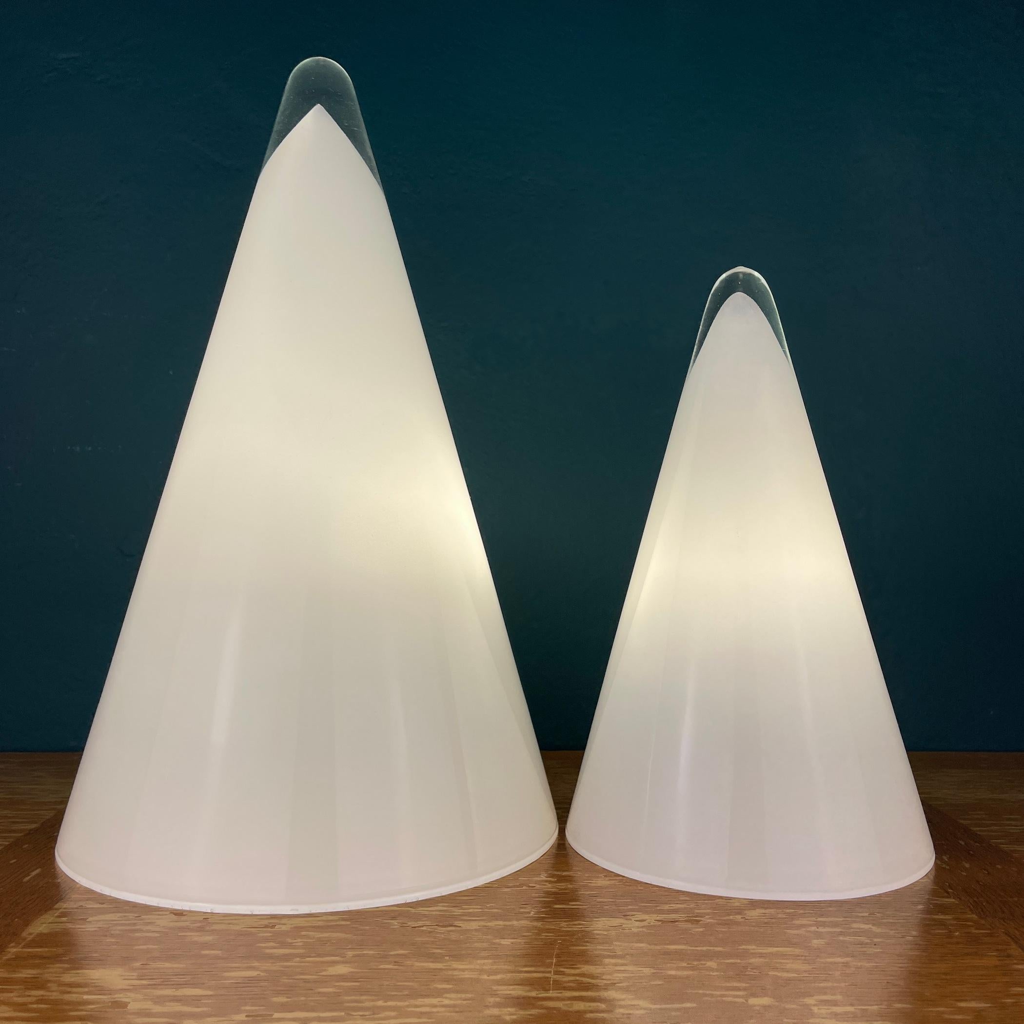The pair of beautiful Murano cone lamps made in Italy in the 1970s. Excellent condition, no damage. Cable length 240 cm. European plug. Big lamp: Height: 35 centimeters Width: 22 centimeters Small lamp: Height: 26 centimeters Width: 16 centimeters