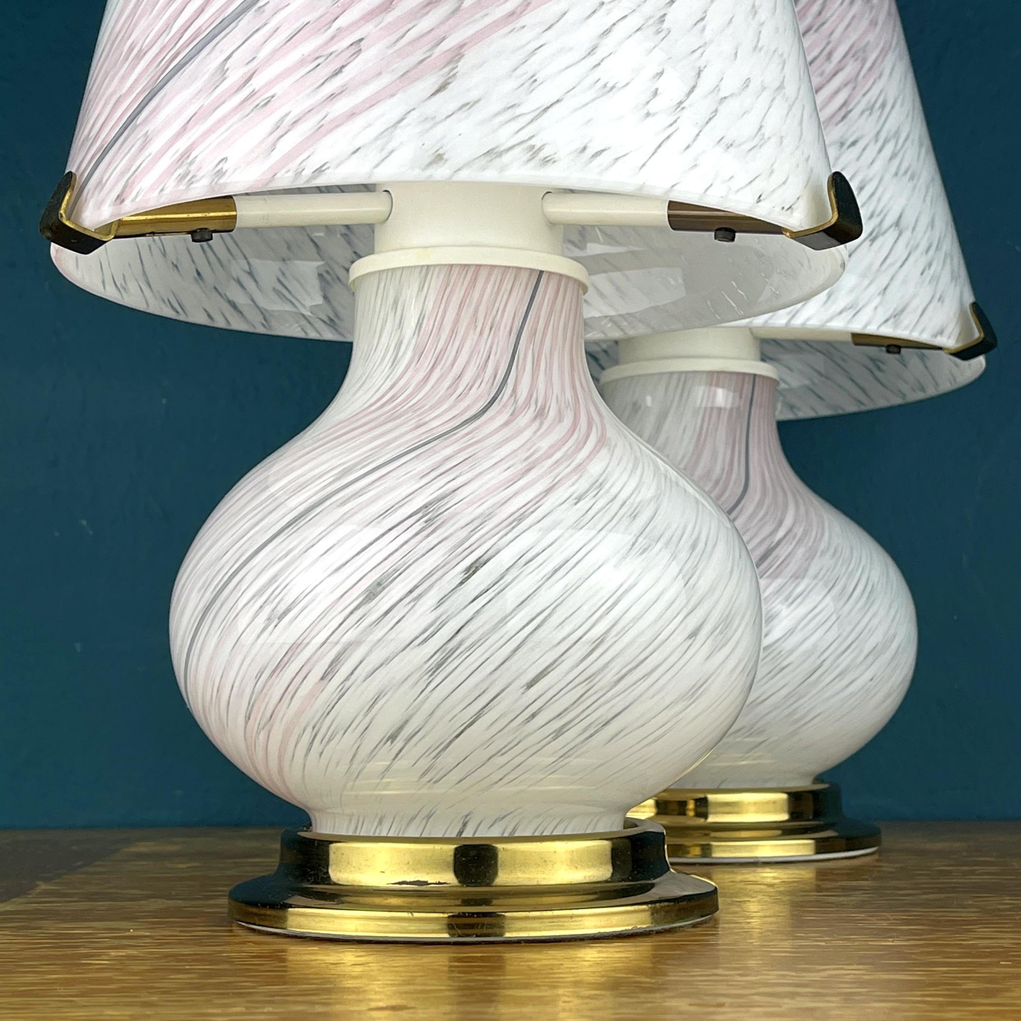Paar Murano-Tischlampen Pilz Italien 1970er Jahre  (20. Jahrhundert) im Angebot