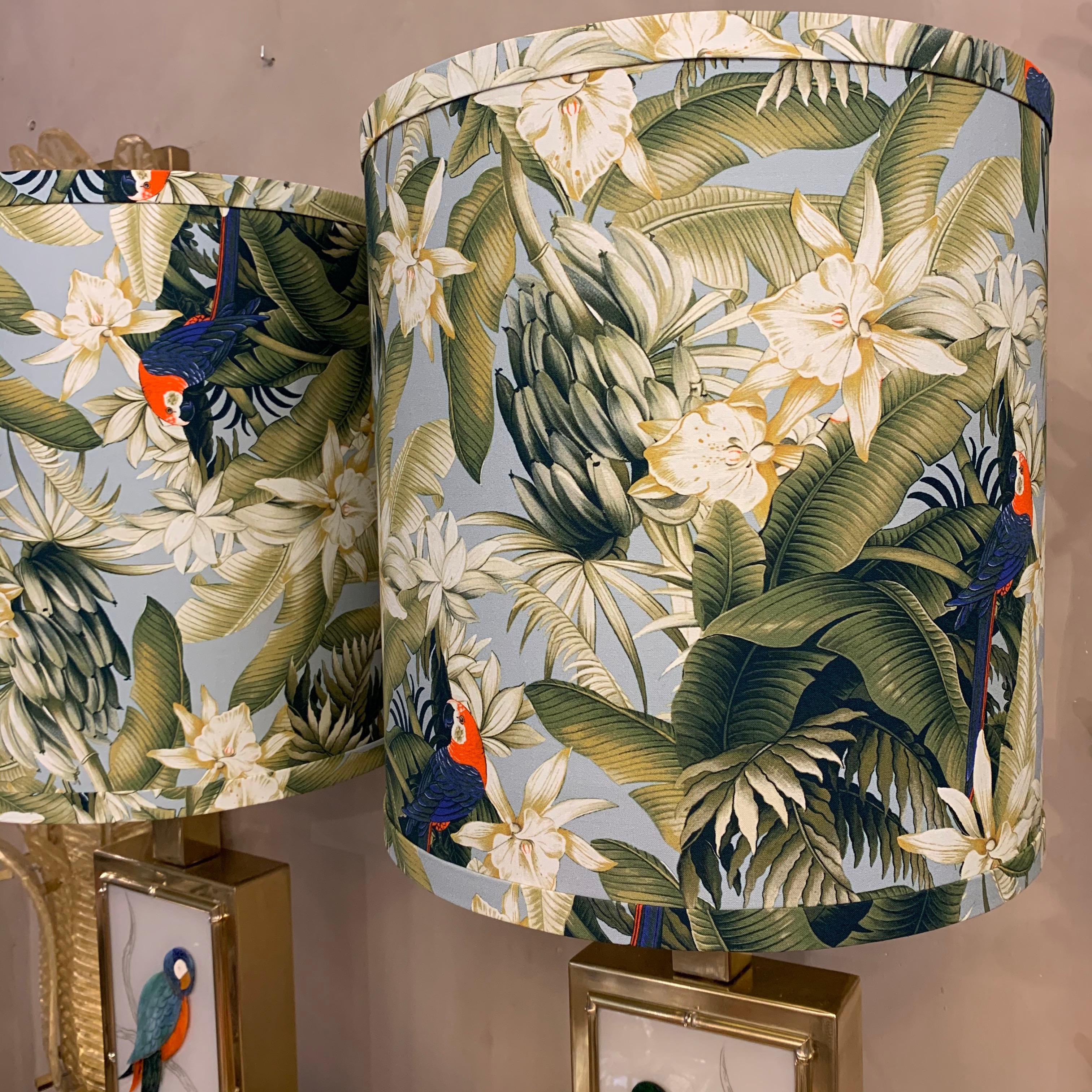 Pair of Murano Two-Sided Glass Parrots Table Lamps with Jungle Fabric, 1970s 10