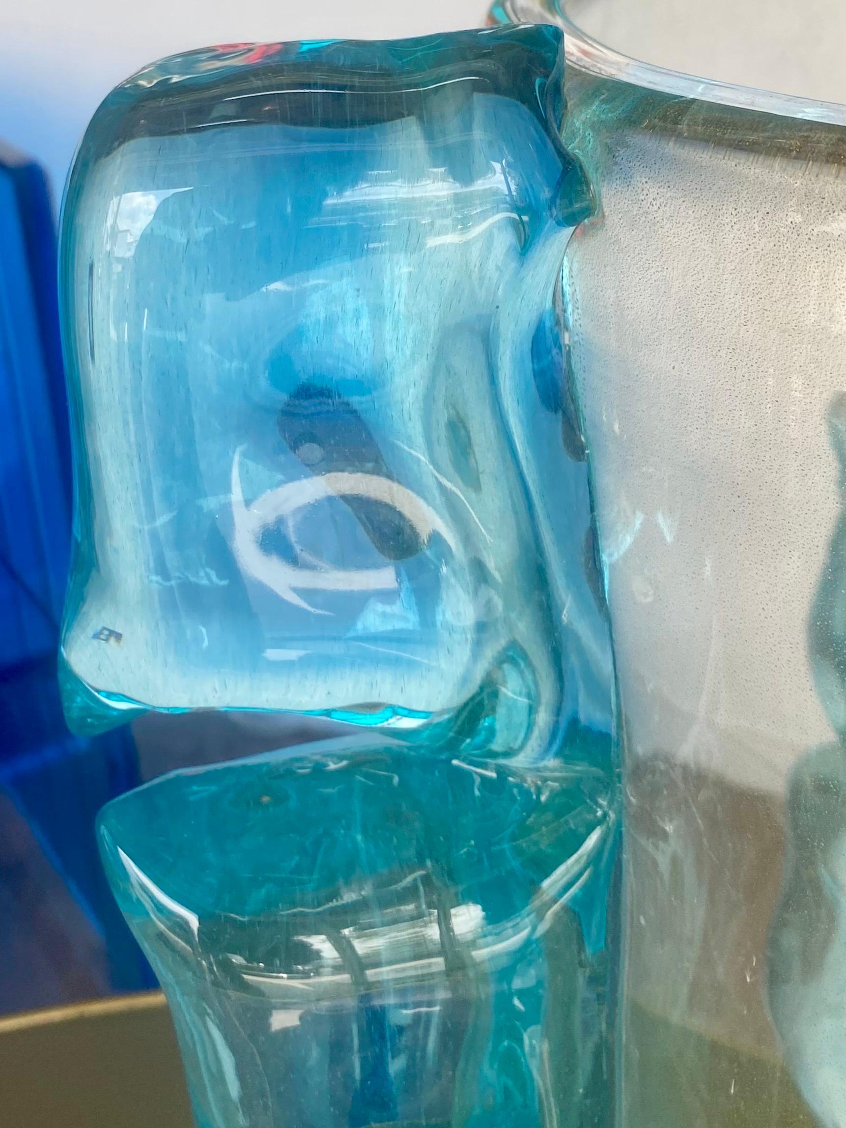 Italiano Coppia di vasi di Murano con inclusione d'oro e ali d'acqua in vendita