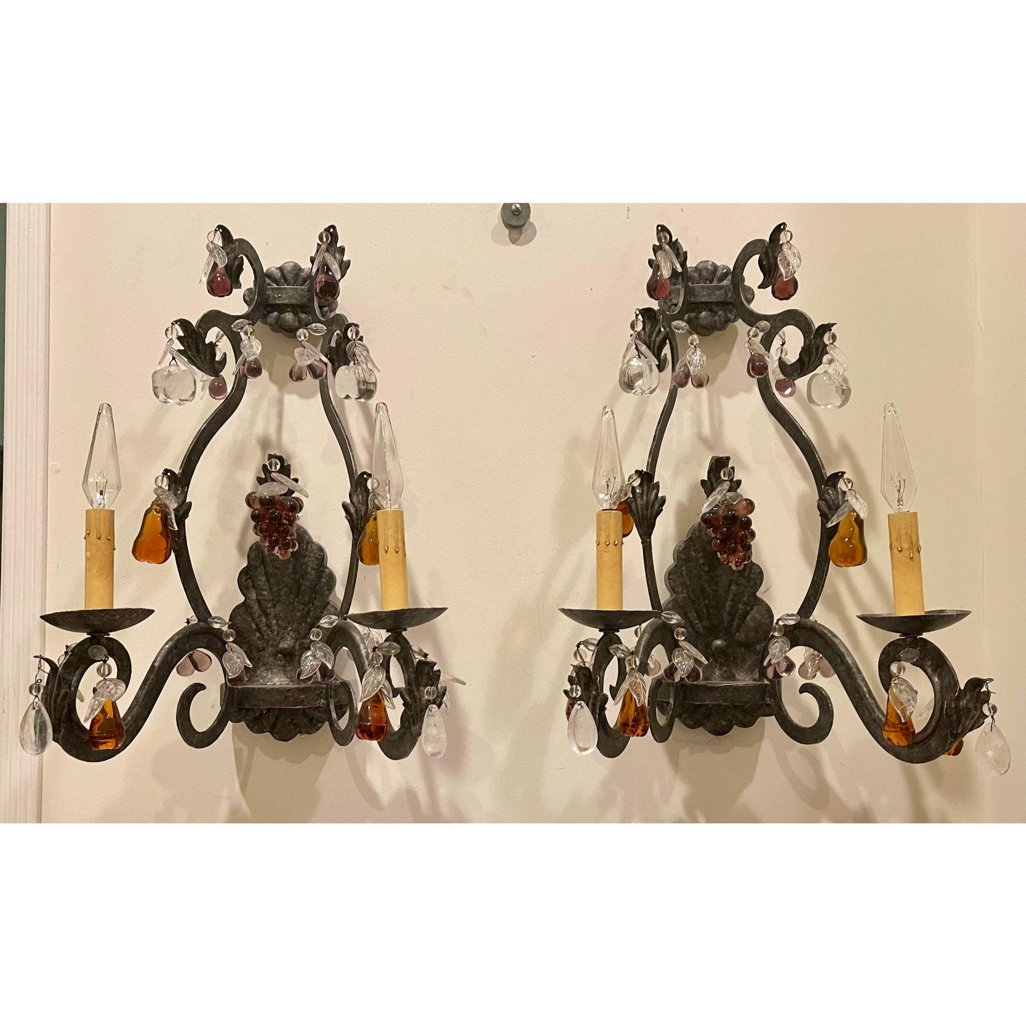 Murano Venetian glass & wrought iron wall light sconces - a pair

Additional information: 
Materials: Lights, Venetian Glass, Wrought Iron
Color: Amber
Period: 1990s
Styles: Italian
Item Type: Vintage, Antique or Pre-owned
Dimensions: 14