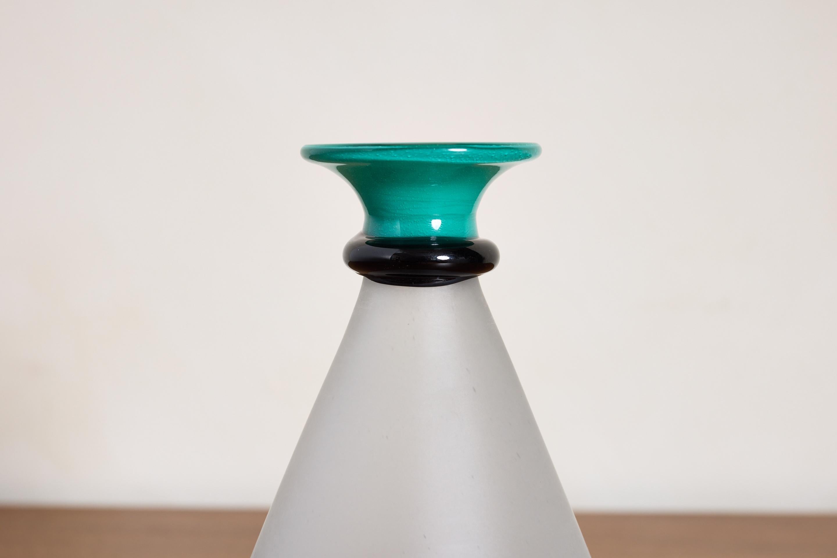 Pair of Murano Vessels by Maestri Muranesi For Sale 5