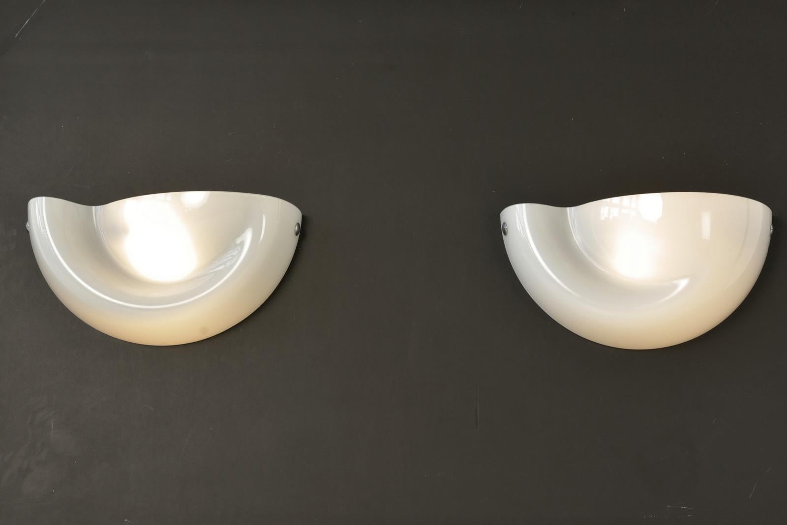 Mid-Century Modern Pair of Murano Wall Lamps for Vertreria Vistosi, Italy - 1969 For Sale