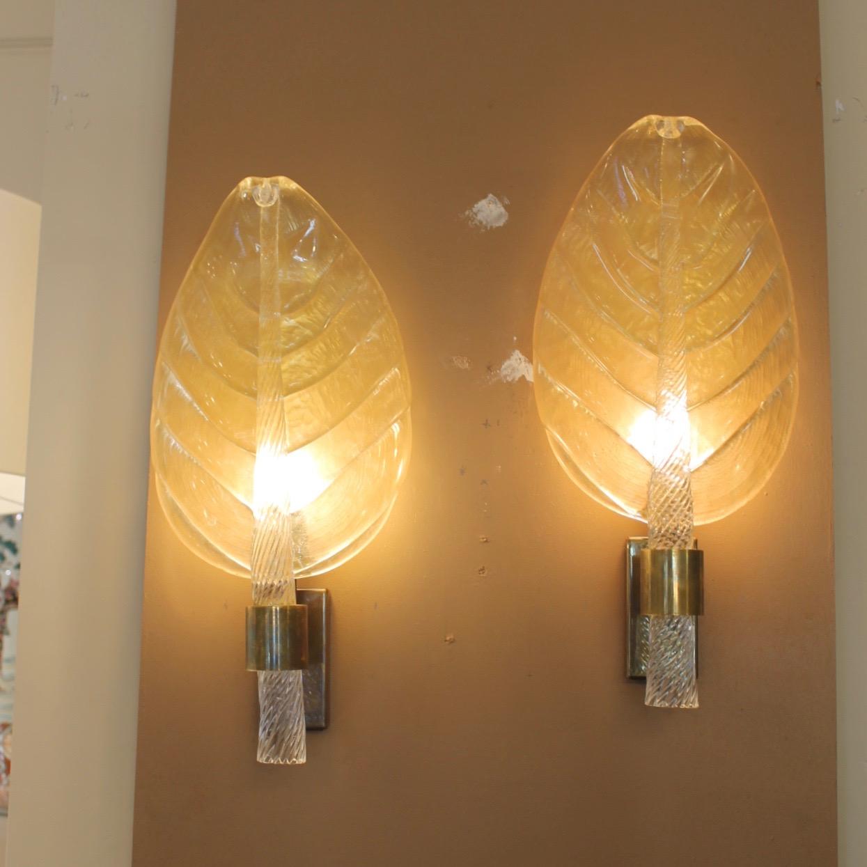 Mid-Century moderno Coppia di lampade da parete di Murano, stile Barovier&Toso, XX secolo in vendita