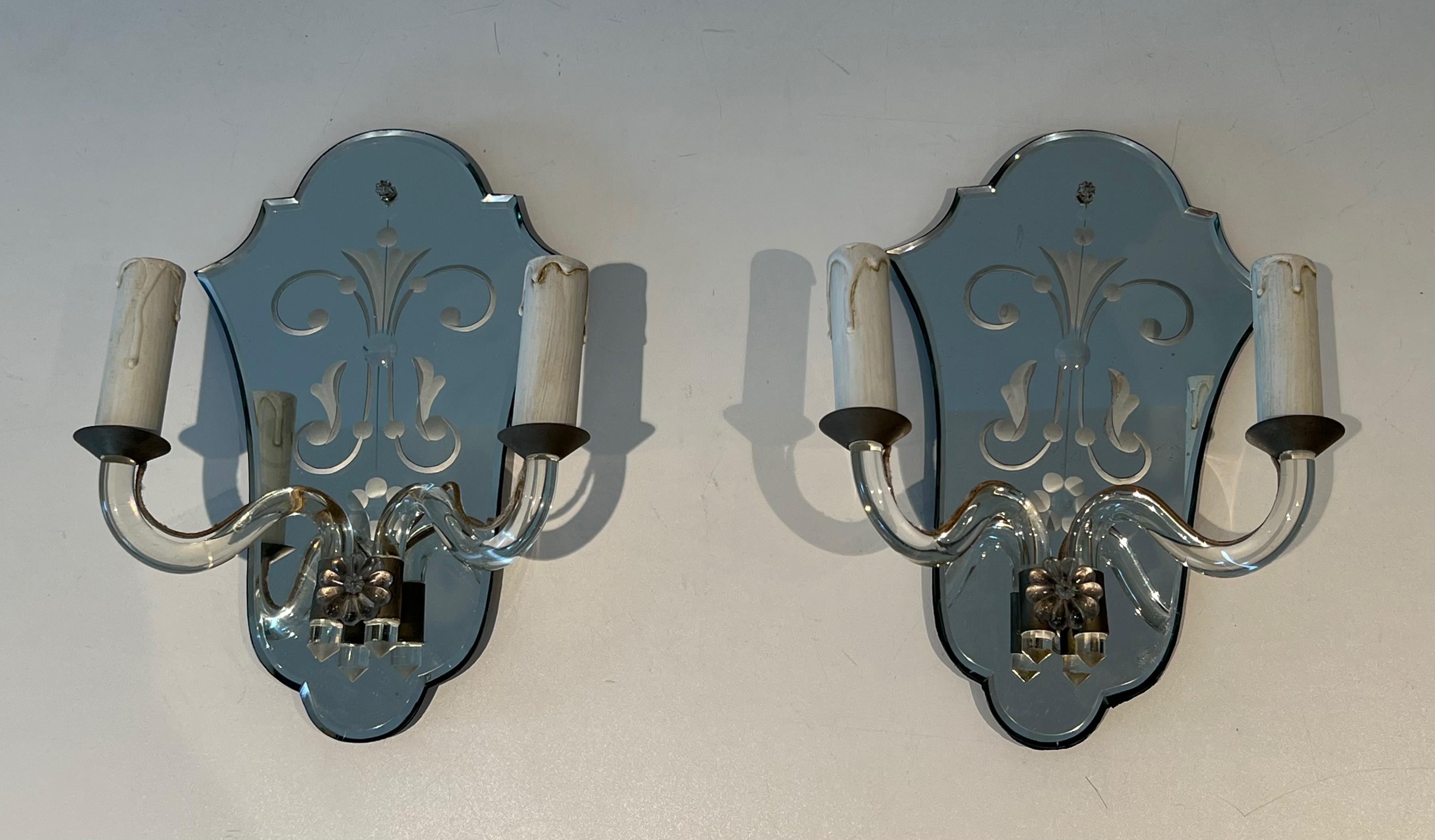 Coppia di lampade da parete di Murano in specchio inciso, cristallo e metallo argentato in vendita 4