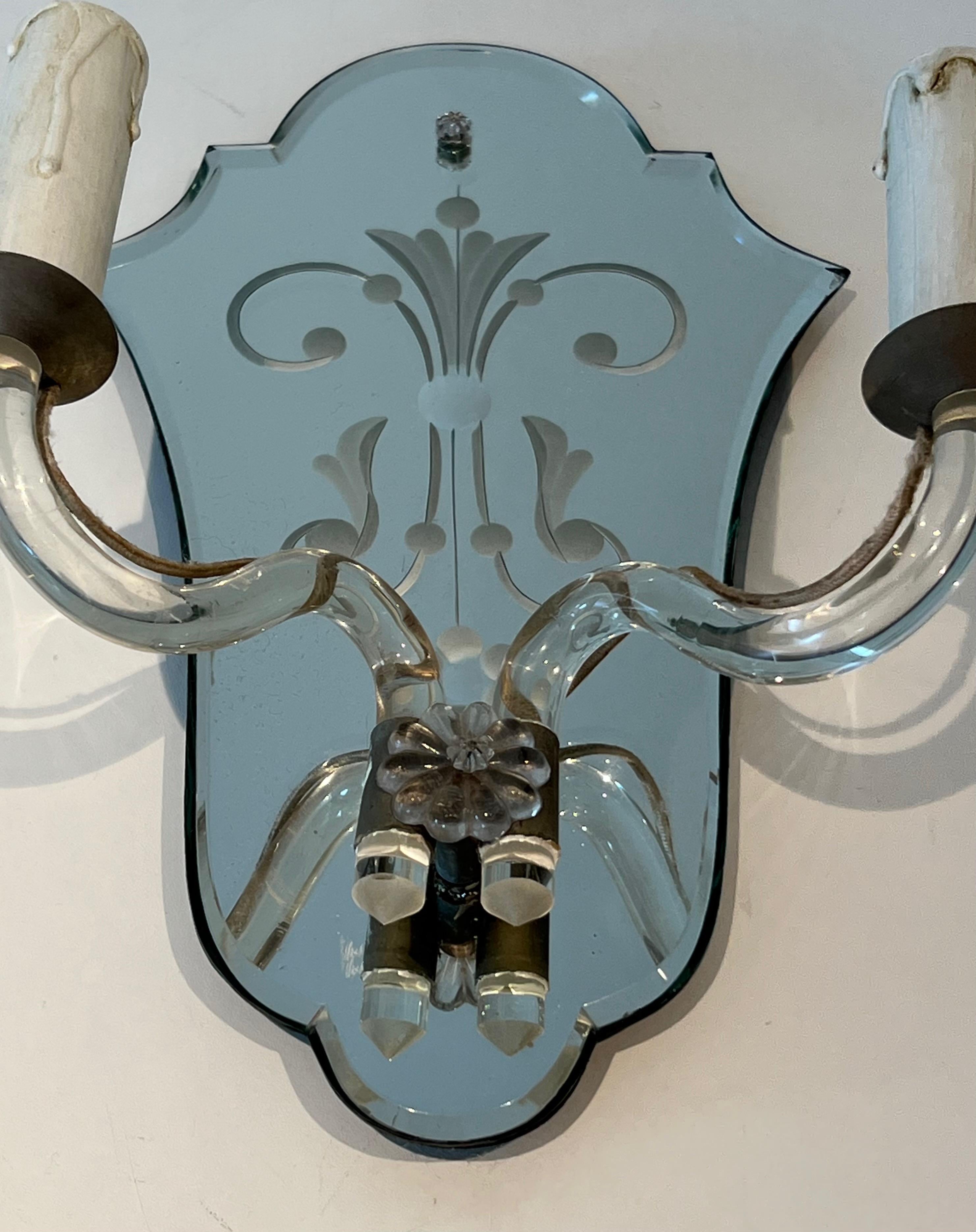 Coppia di lampade da parete di Murano in specchio inciso, cristallo e metallo argentato in vendita 5