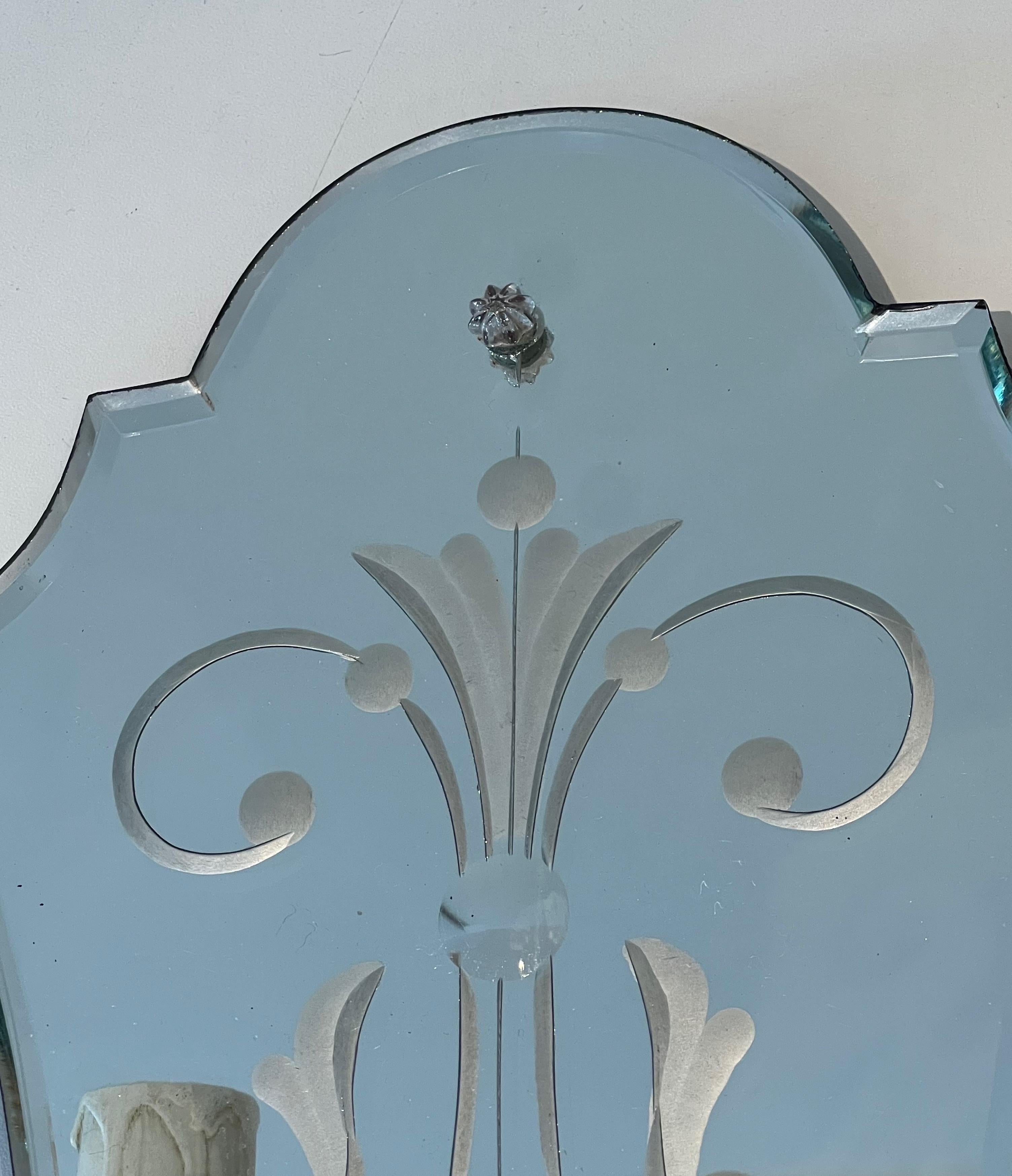 Metallo Coppia di lampade da parete di Murano in specchio inciso, cristallo e metallo argentato in vendita