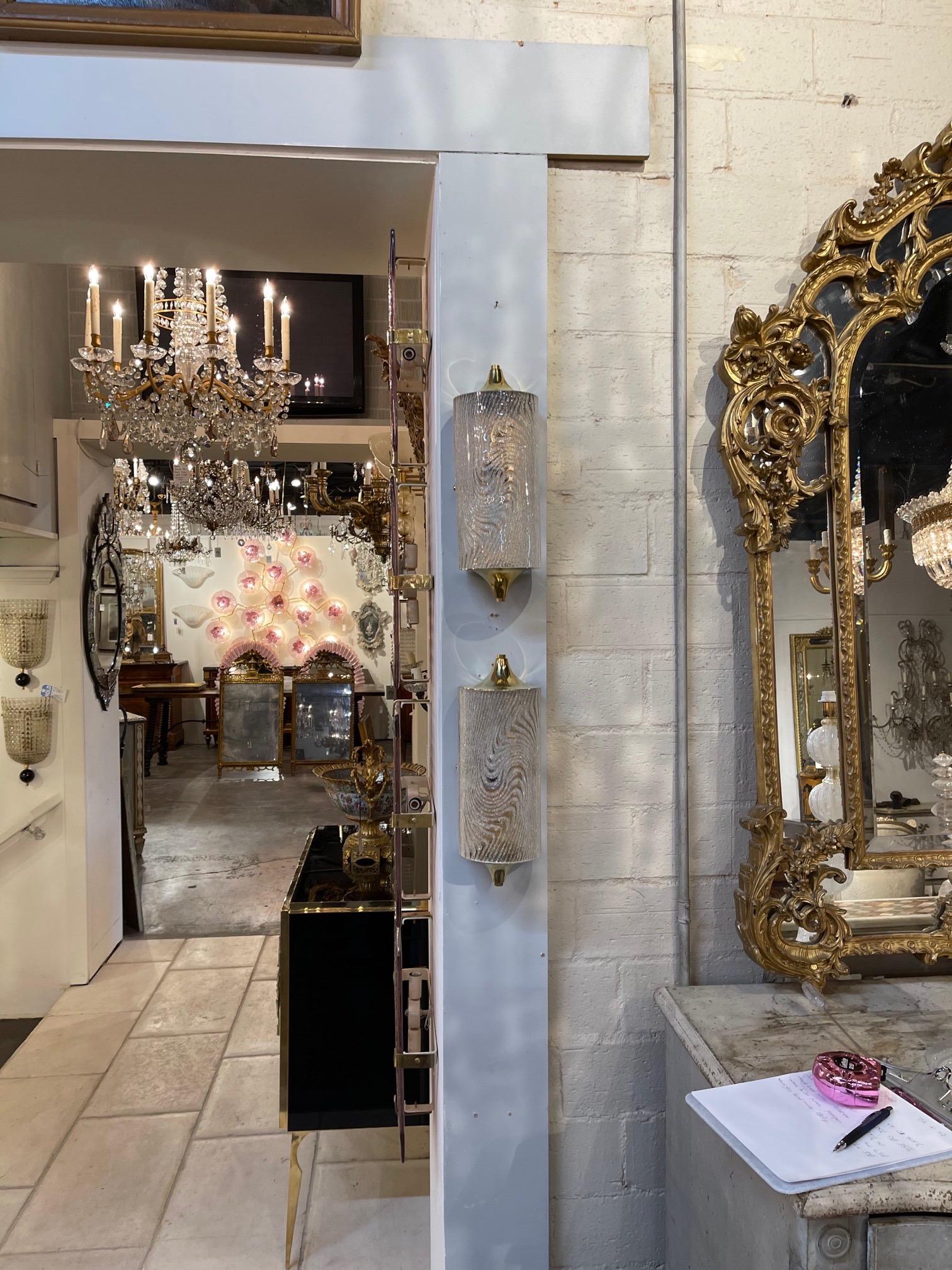 Coppia di lampade a forma di barile in vetro Wave Murano Glass e ottone in vendita 1