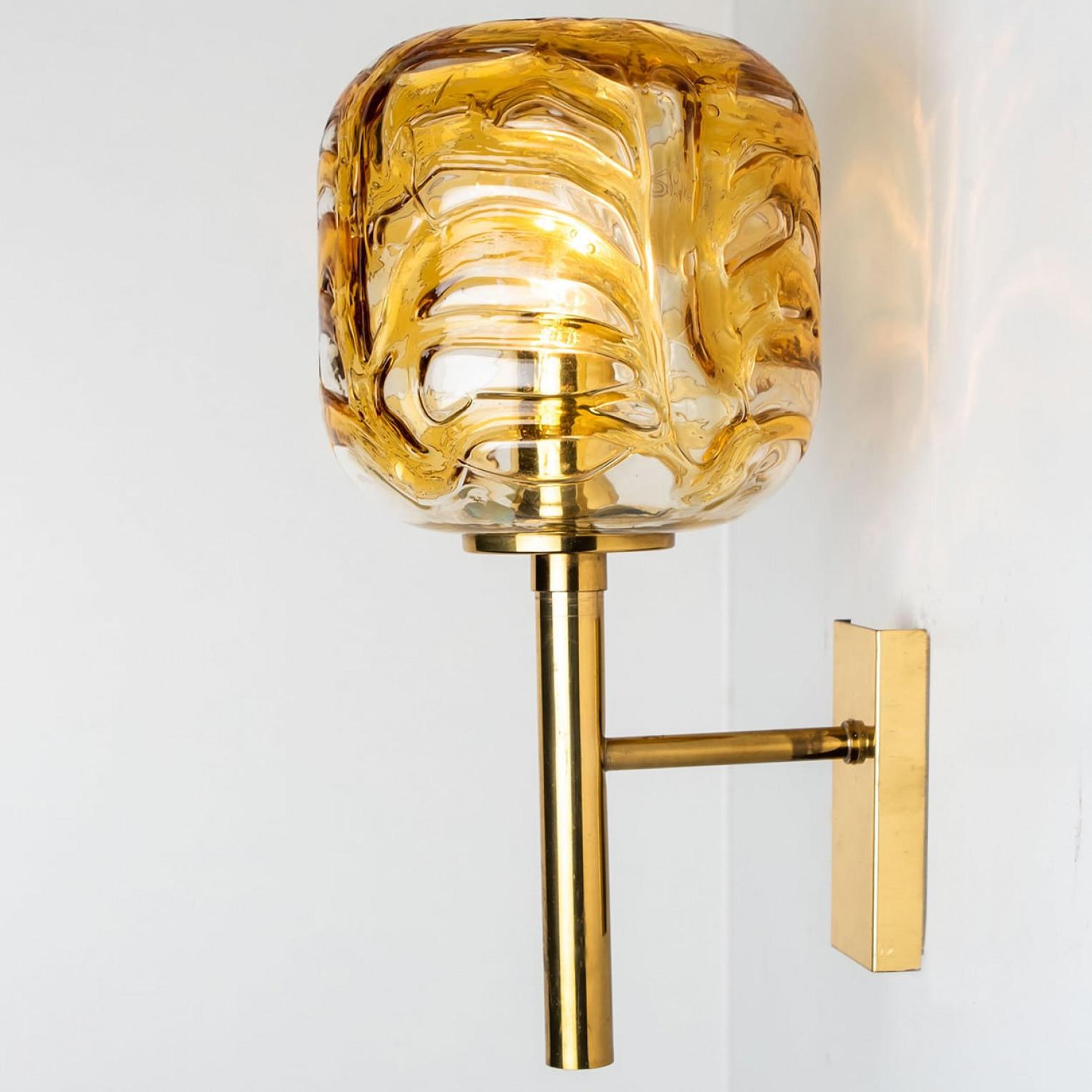 Paire d'appliques en verre jaune de Murano et laiton par Doria Leuchten, années 1960 en vente 1