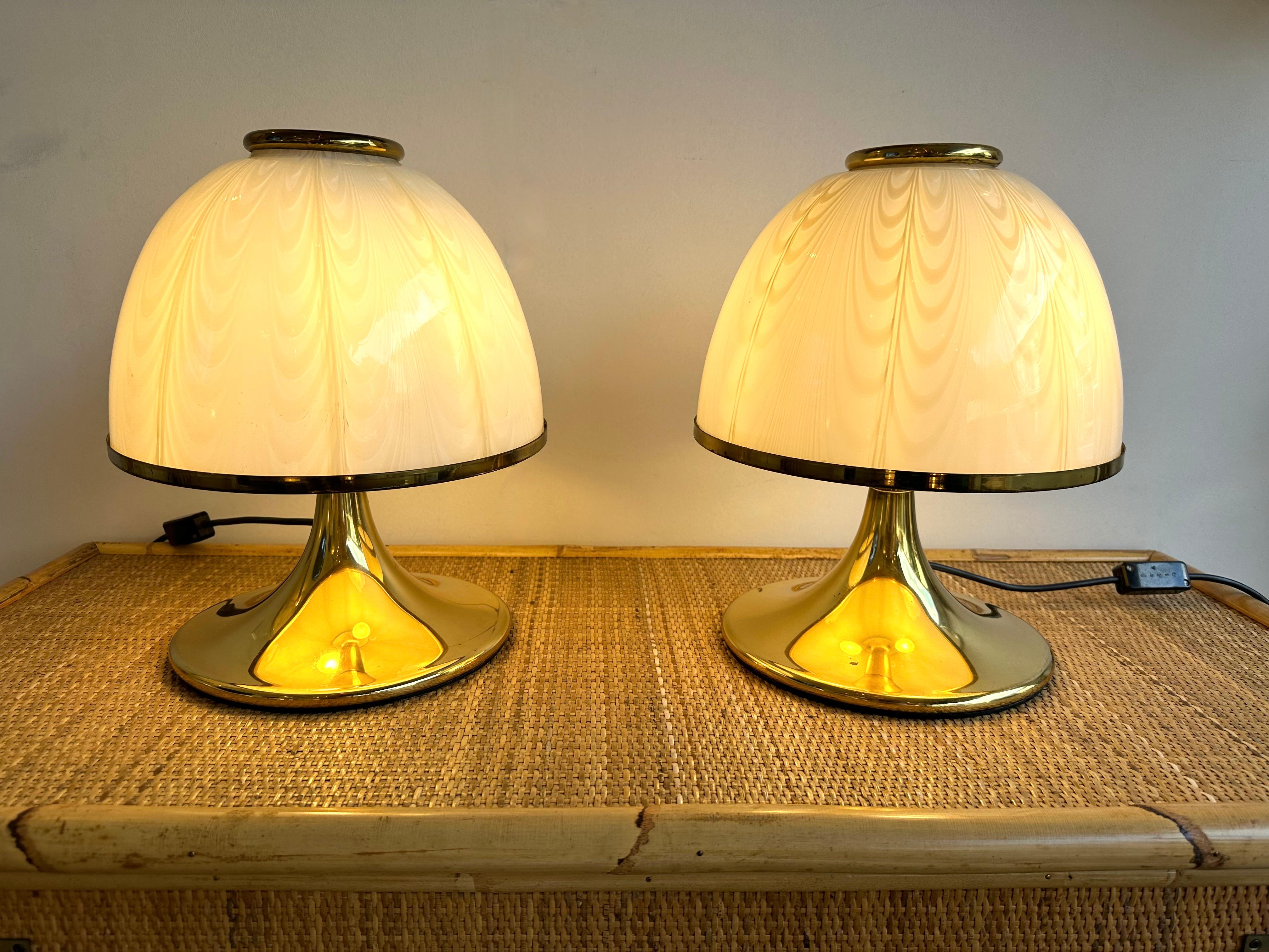 Italian Pair of Mushroom Lamps Brass and Murano Glass by F. Fabbian, Italy, 1970s