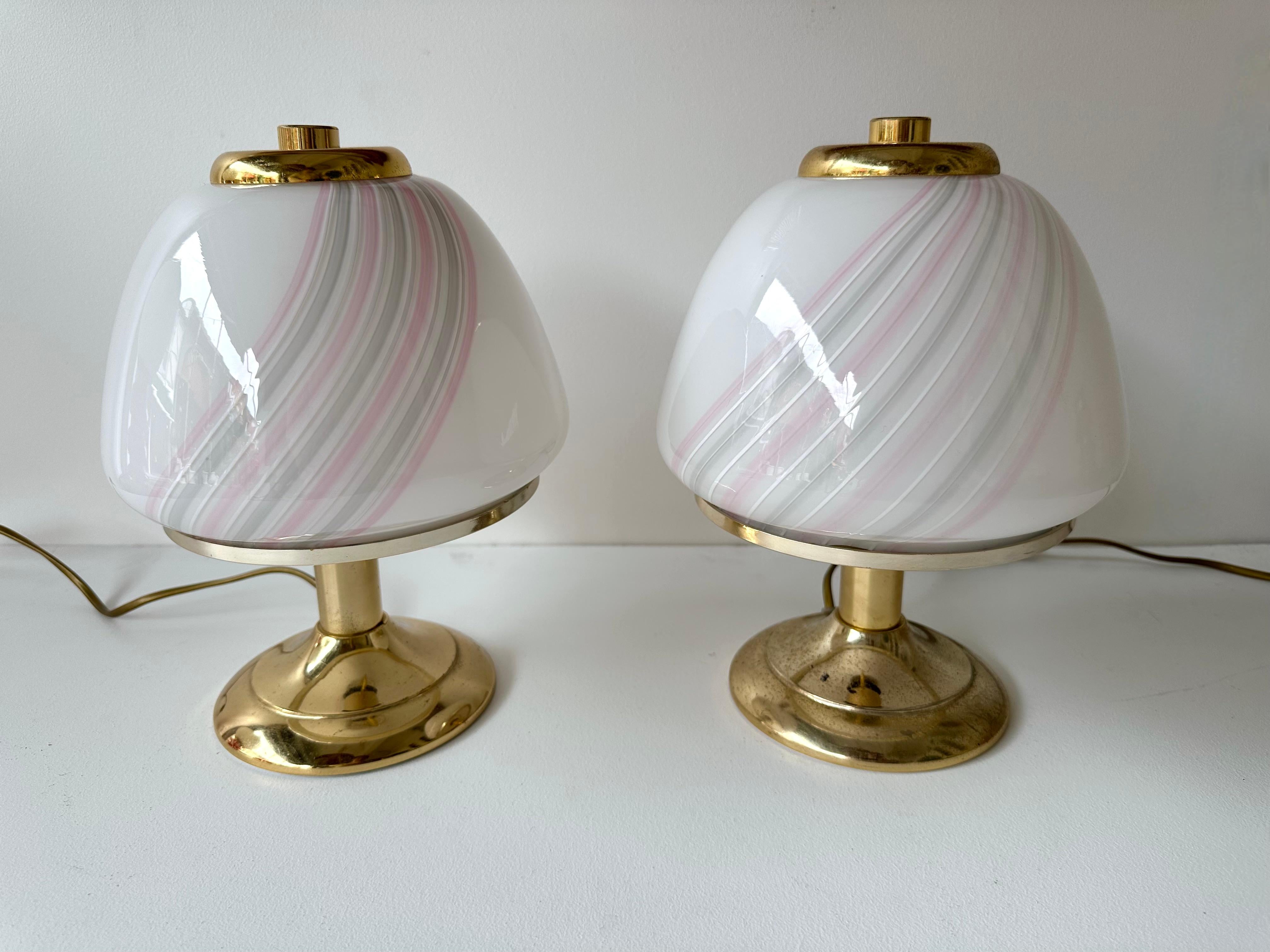 Paire de lampes champignons en laiton et verre de Murano de F. Fabbian, Italie, 1970 Bon état - En vente à SAINT-OUEN, FR