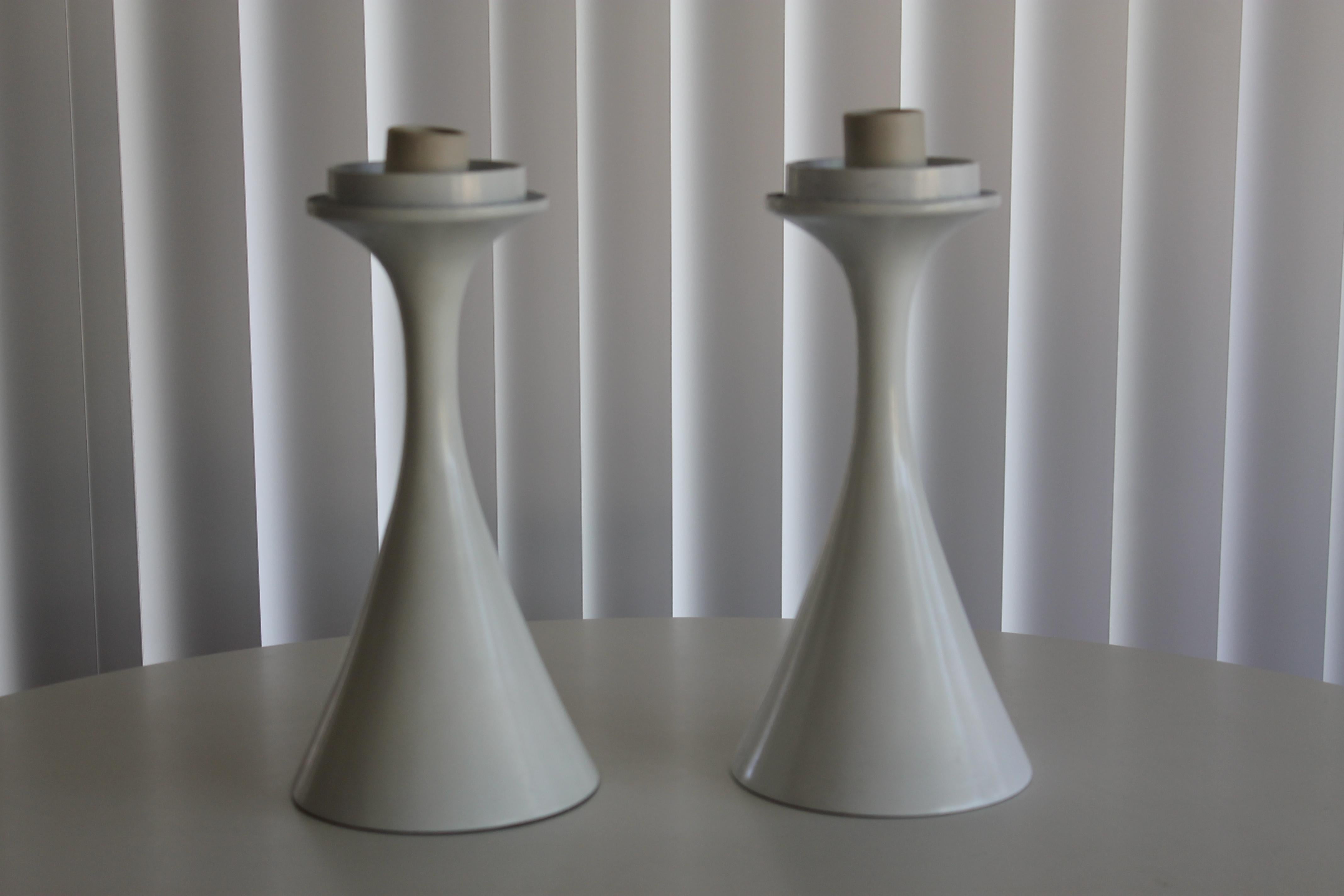 Mid-Century Modern Pair of Mushroom Lamps by the Laurel Lamp Co.