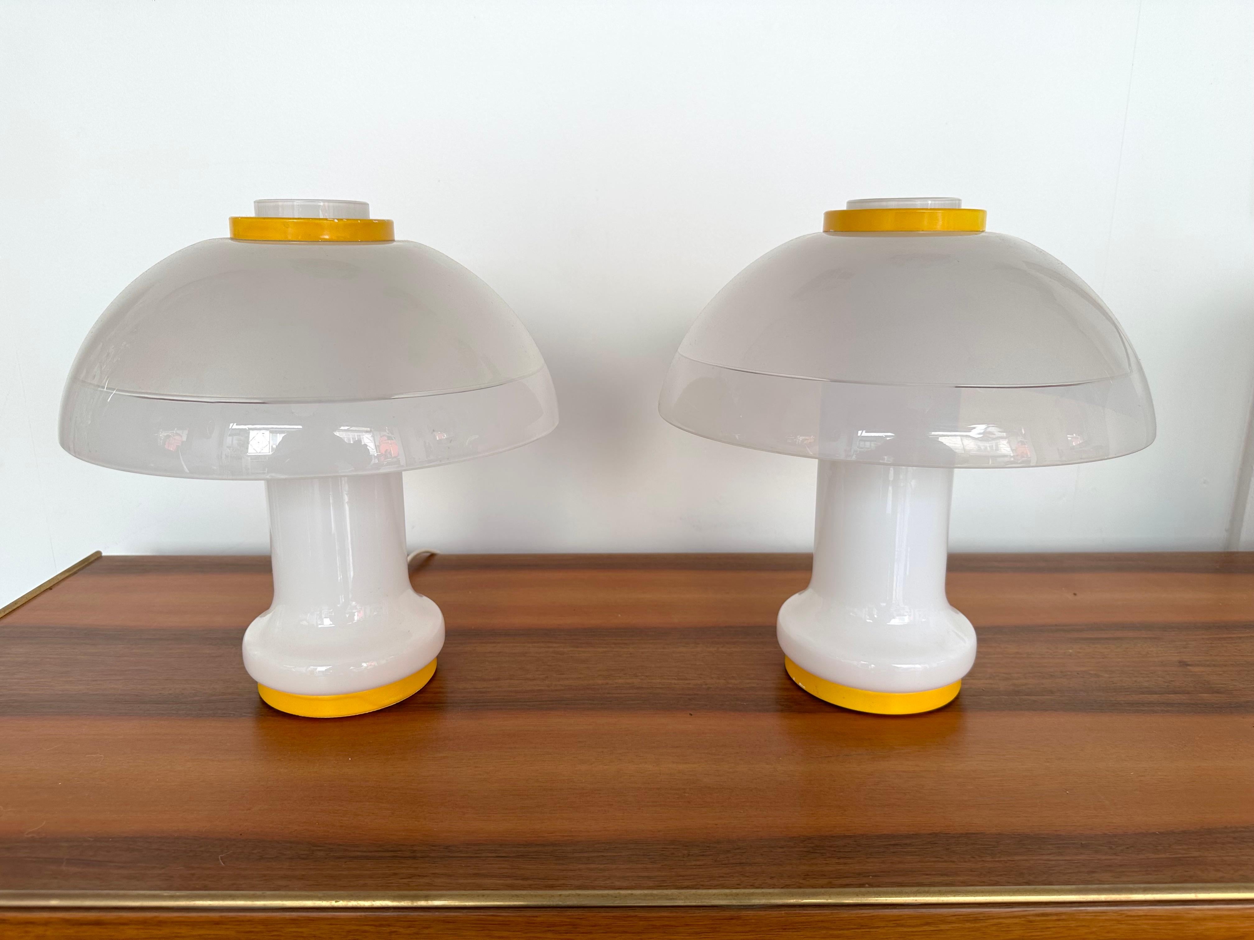 Italian Pair of Mushroom Lamps Murano Glass by F. Fabbian, Italy, 1970s