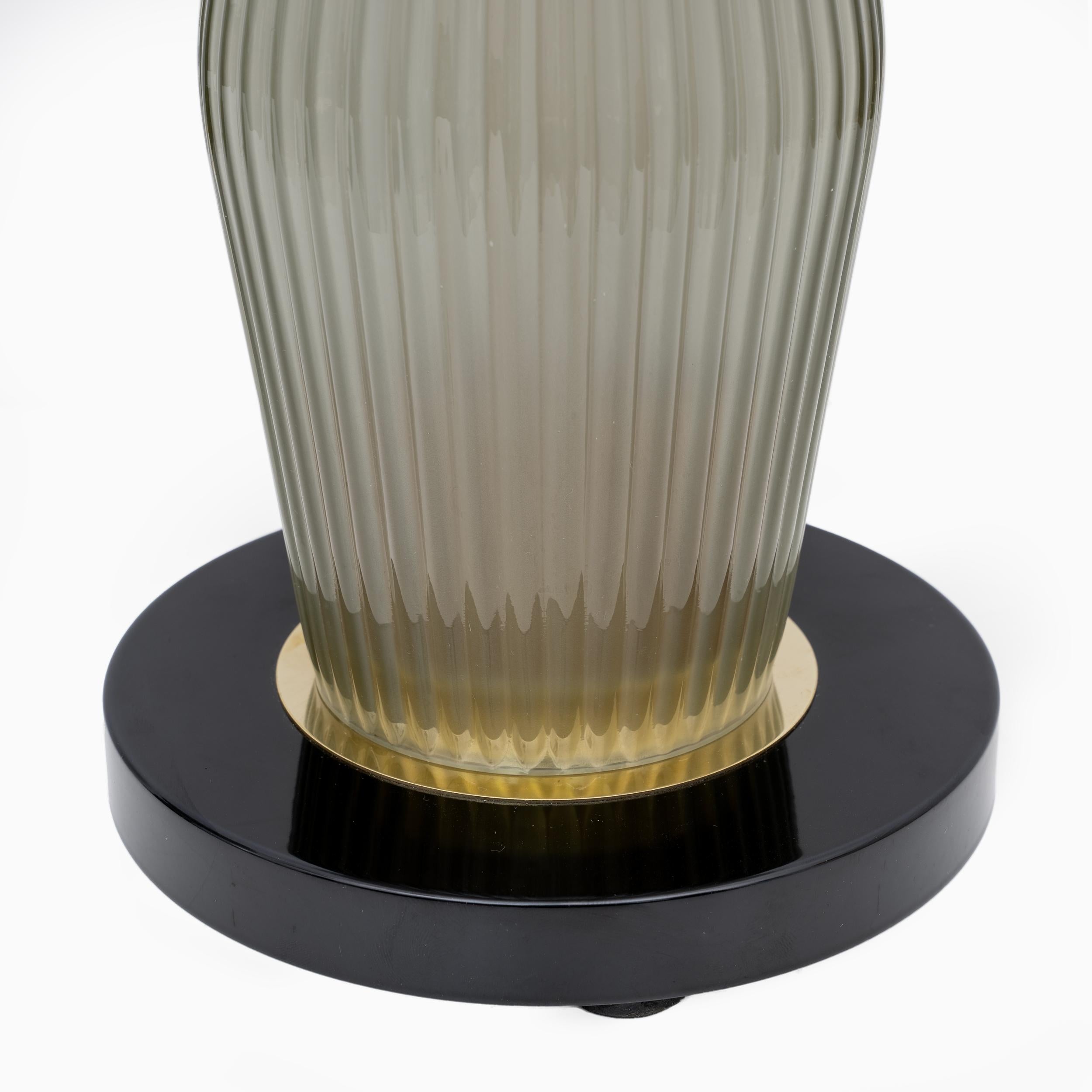 Pareja de Lámparas de Mesa en forma de Seta de Cristal de Murano y Latón Estilo Feng Shui en venta 2