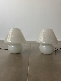 Pair of Mushroom table lamp in white Murano glass, 1960s Italy