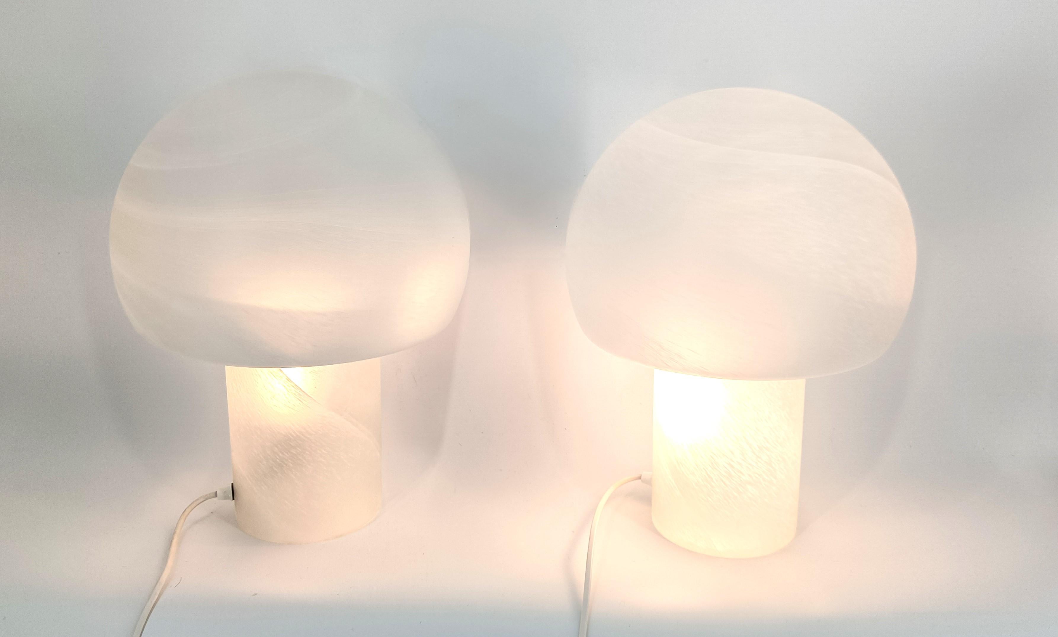 Paire de lampes de table champignons de Peil and Putzler, 1970 en vente 5