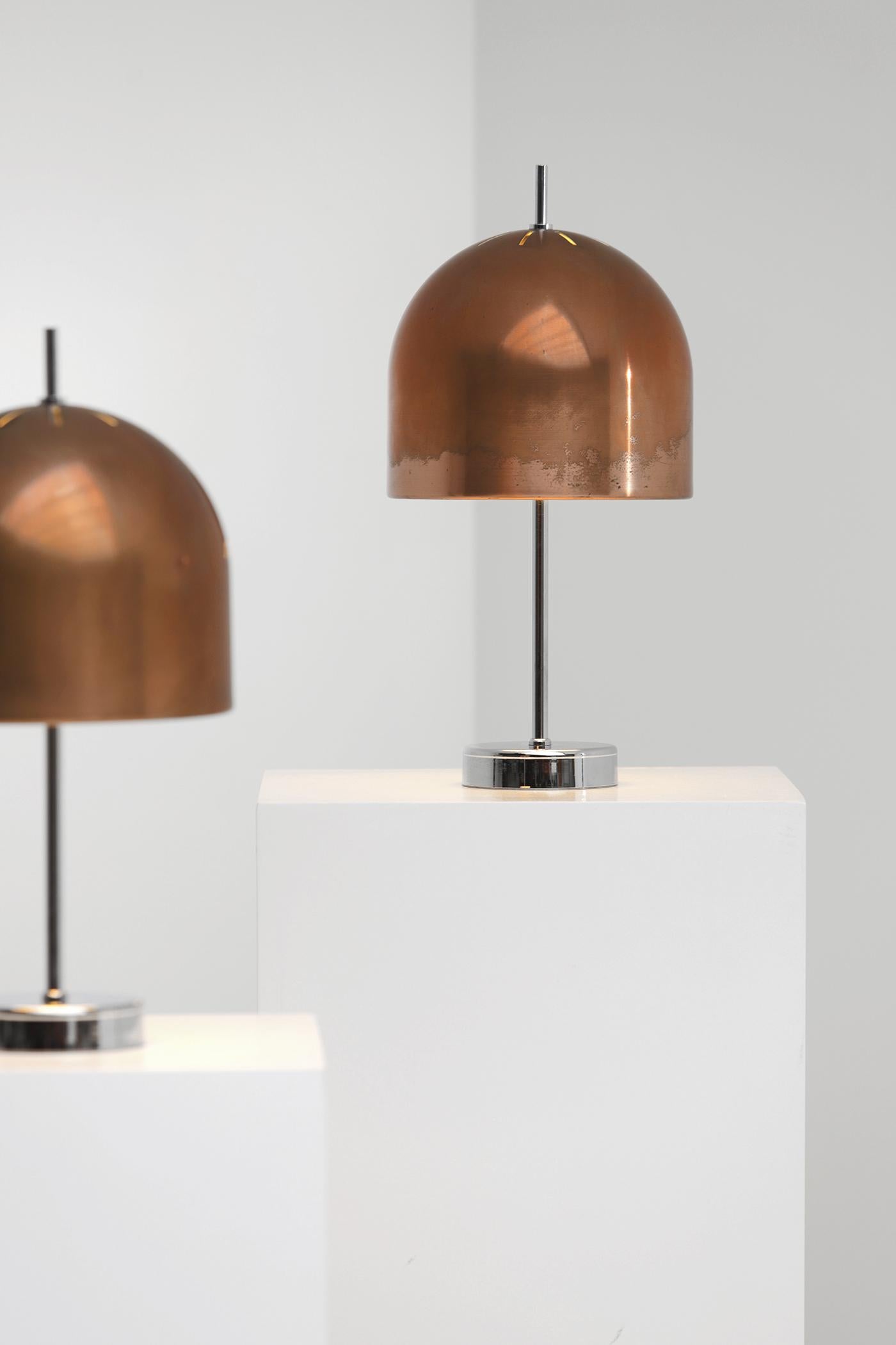 Belgian Pair of mushroom table lamps in copper and chrome 1970s For Sale