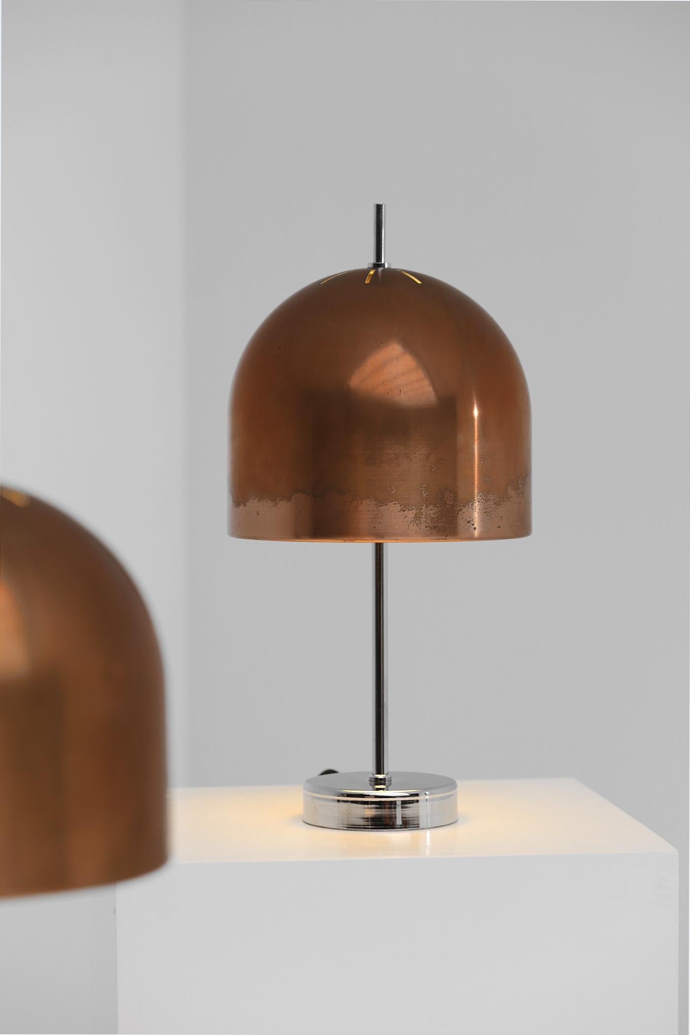 Late 20th Century Pair of mushroom table lamps in copper and chrome 1970s For Sale