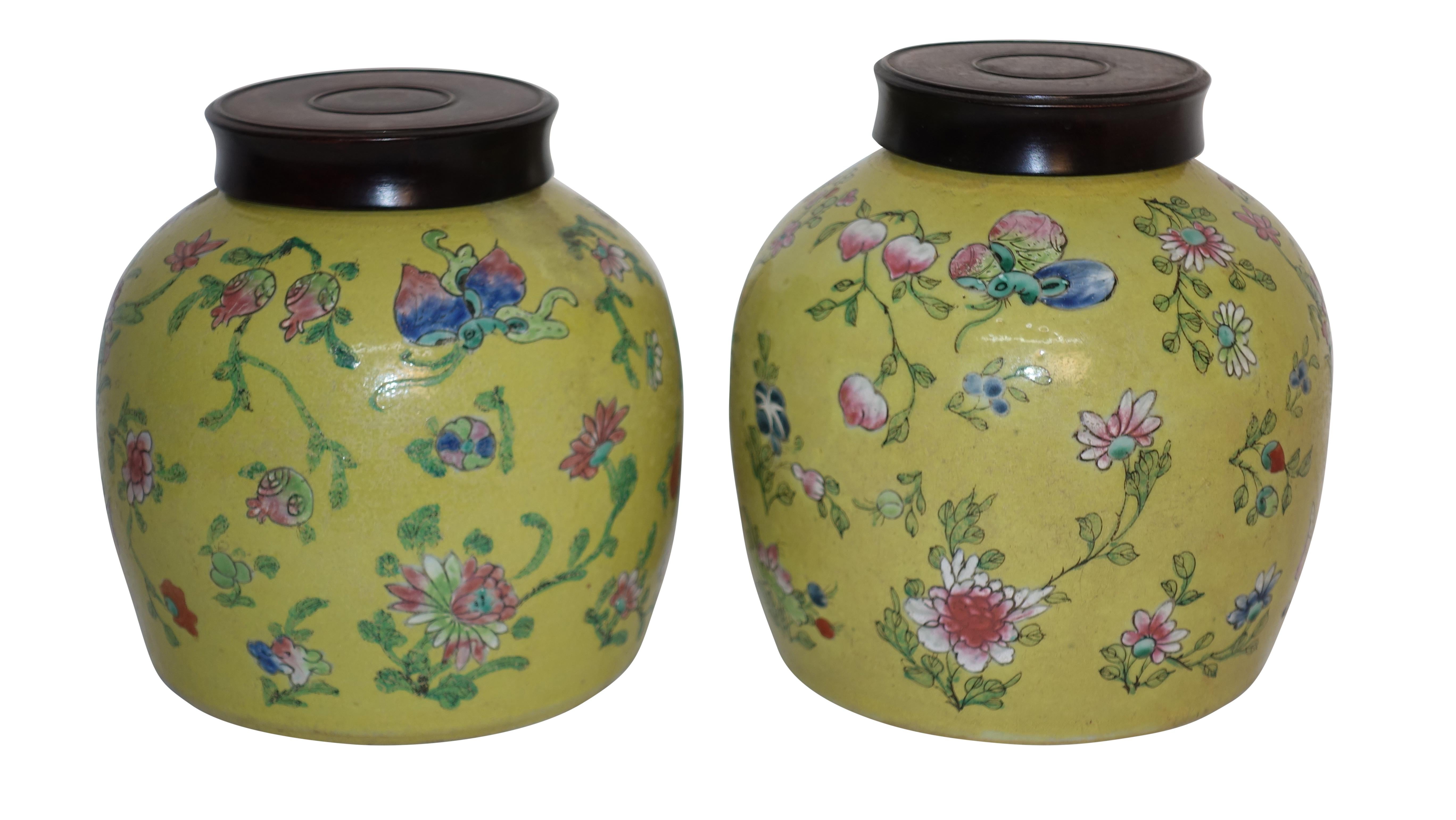 Hand-Painted Pair of Mustard Yellow Jars with Wooden Lids, Chinese, Early 20th Century