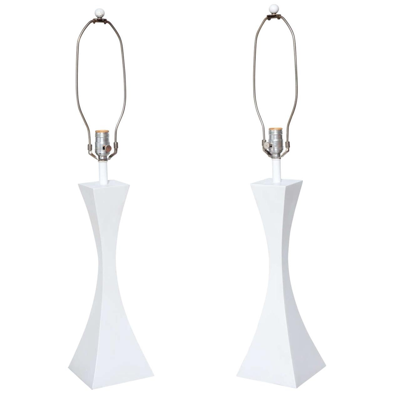 Pair of Mutual Sunset Lamp Co. Splayed White Enameled Table Lamps, 1950s