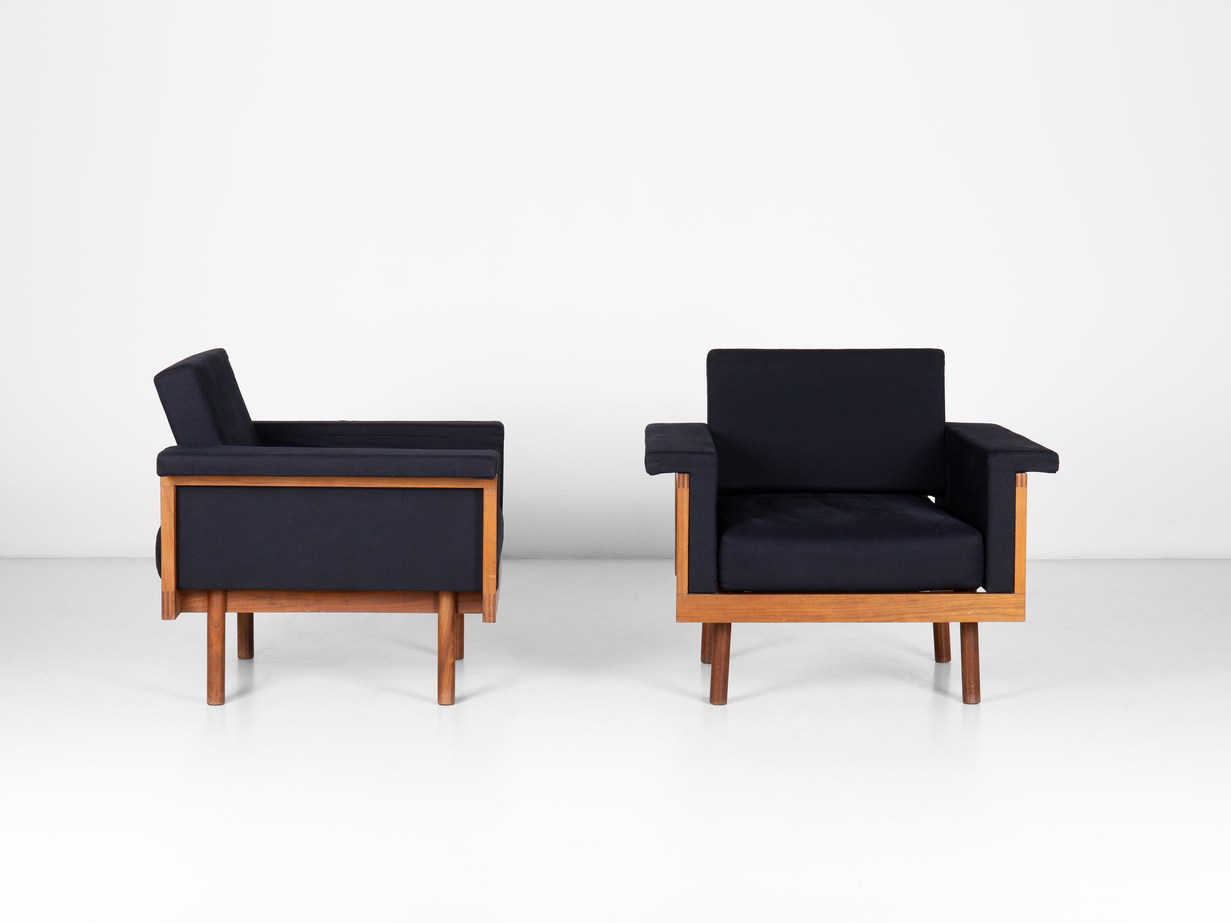 Mid-Century moderno Pair of Naeko Armchairs by Kazuhide Takahama, Gavina spa 1958 in vendita