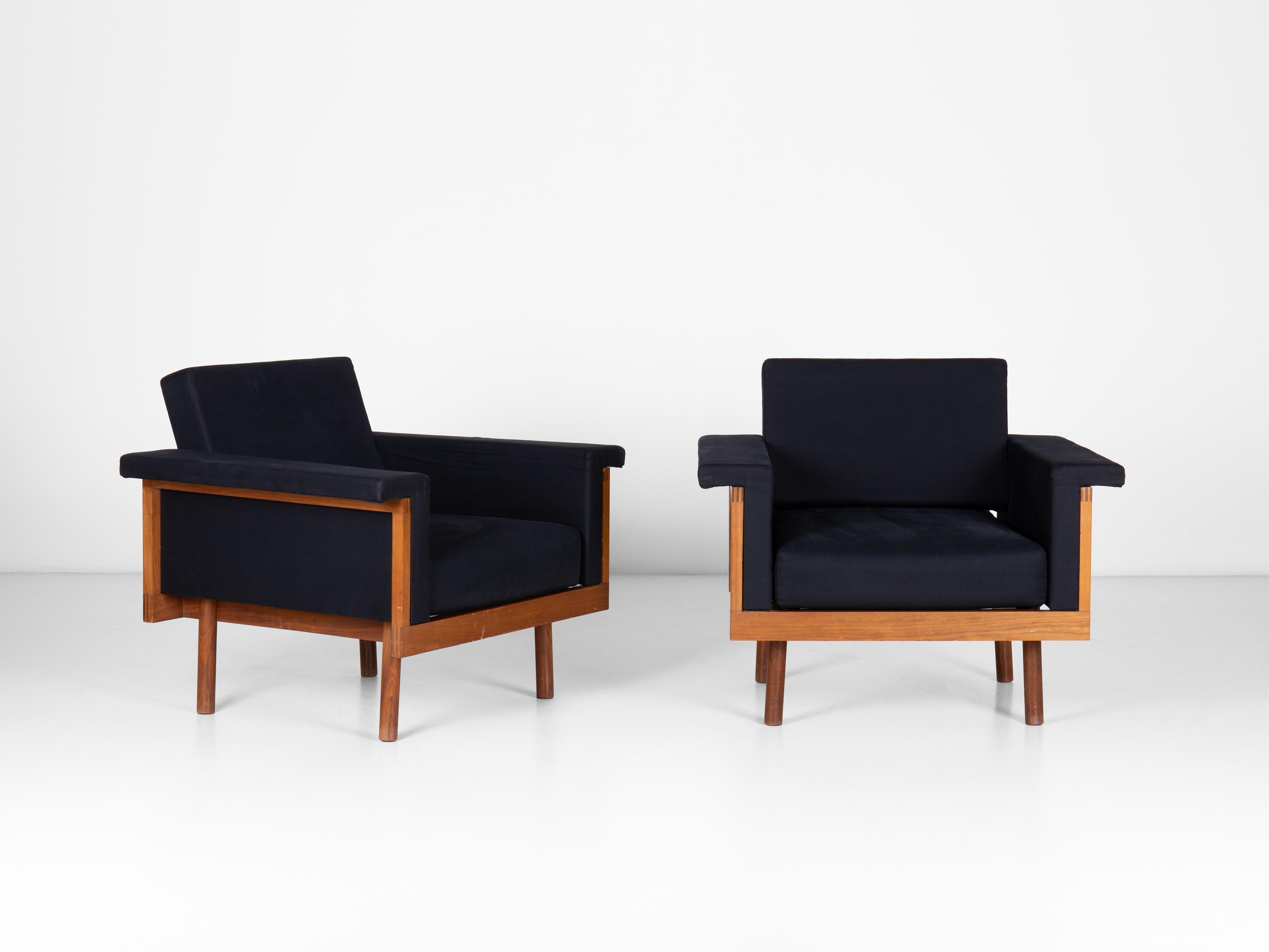 Italiano Pair of Naeko Armchairs by Kazuhide Takahama, Gavina spa 1958 in vendita