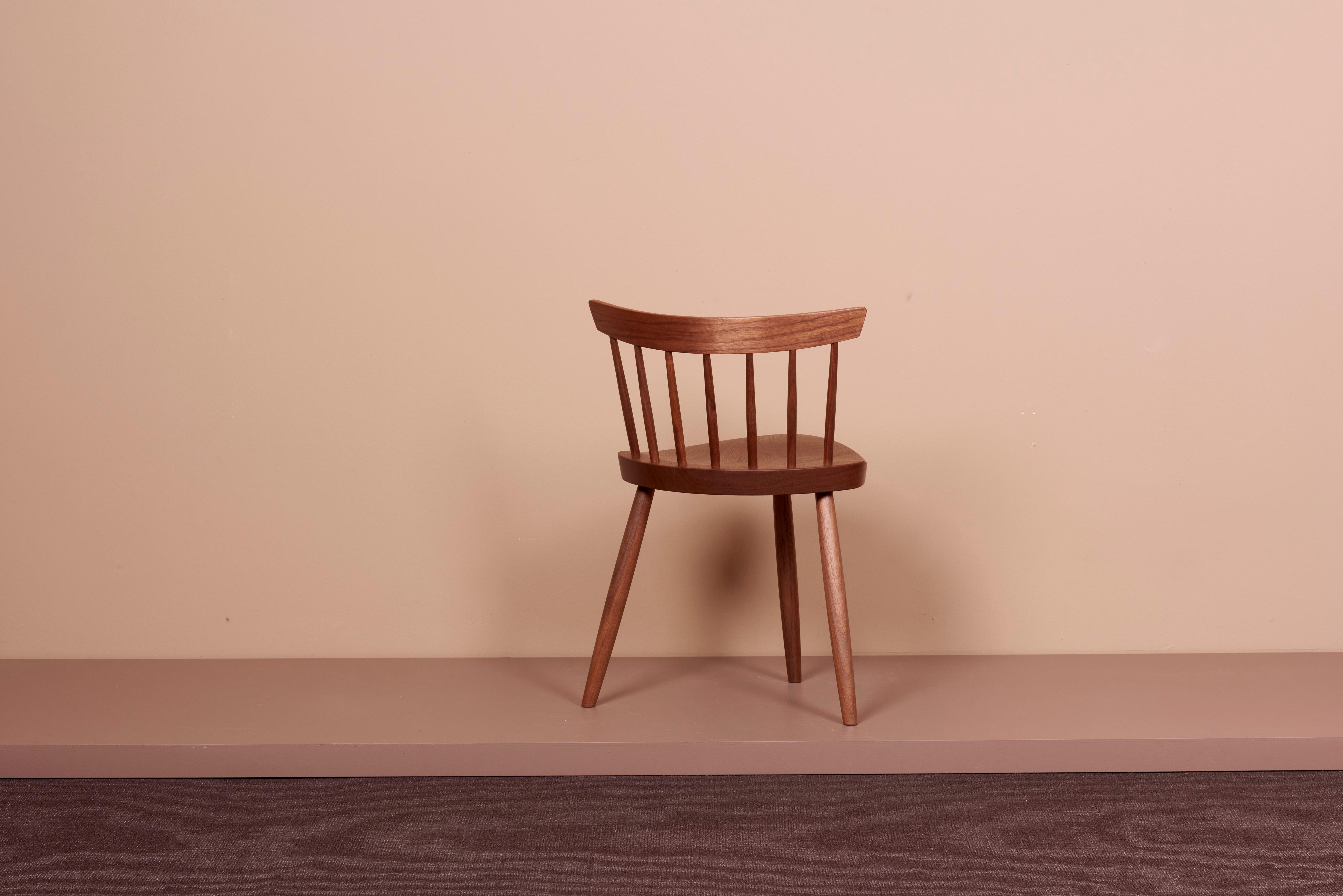 Paire de chaises Mira de Mira Nakashima basées sur un design de George Nakashima Neuf - En vente à Berlin, DE