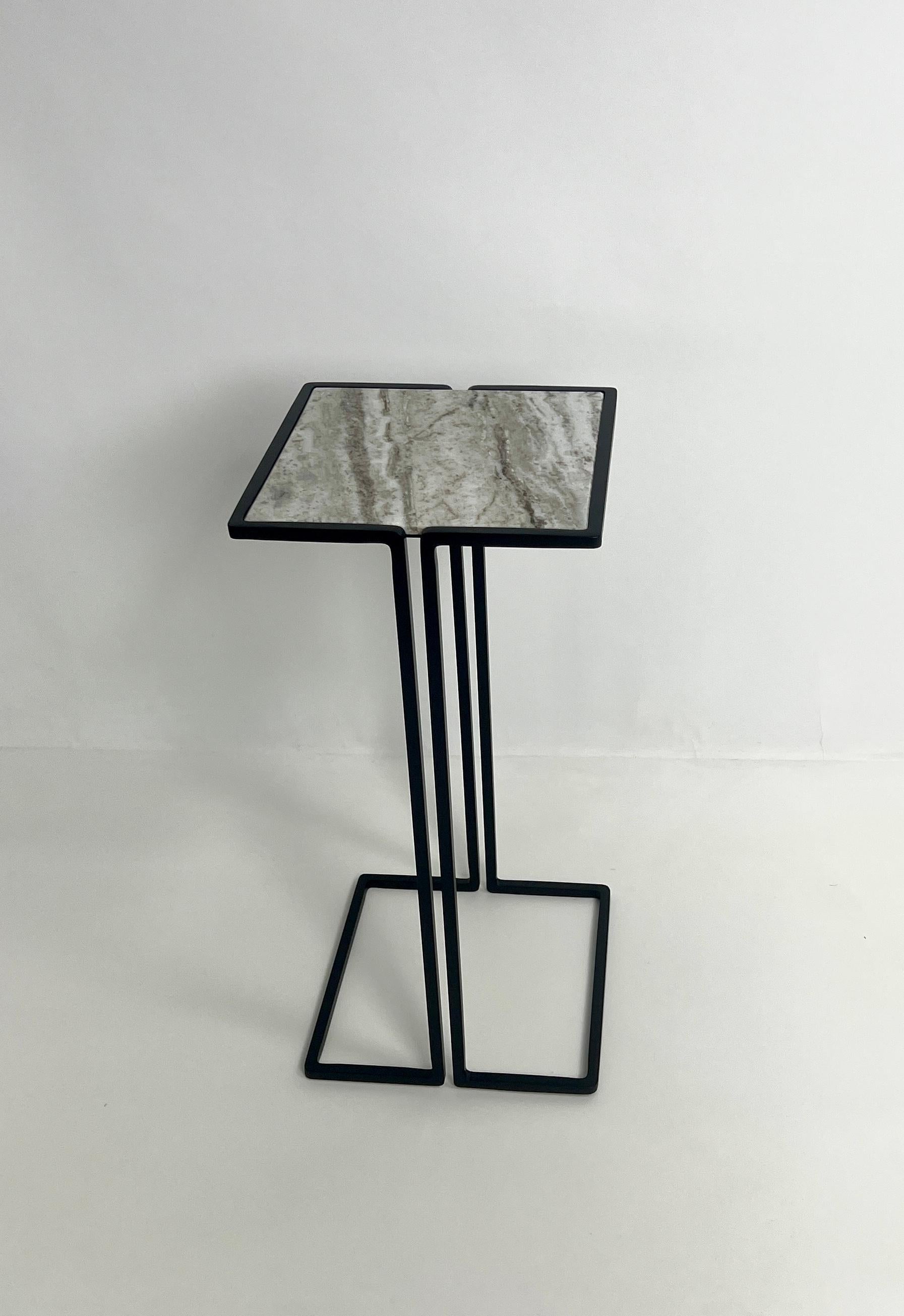 Paire de tables d'appoint nantaises, par Bourgeois Boheme Atelier  Fantasy Brown Neuf - En vente à Los Angeles, CA