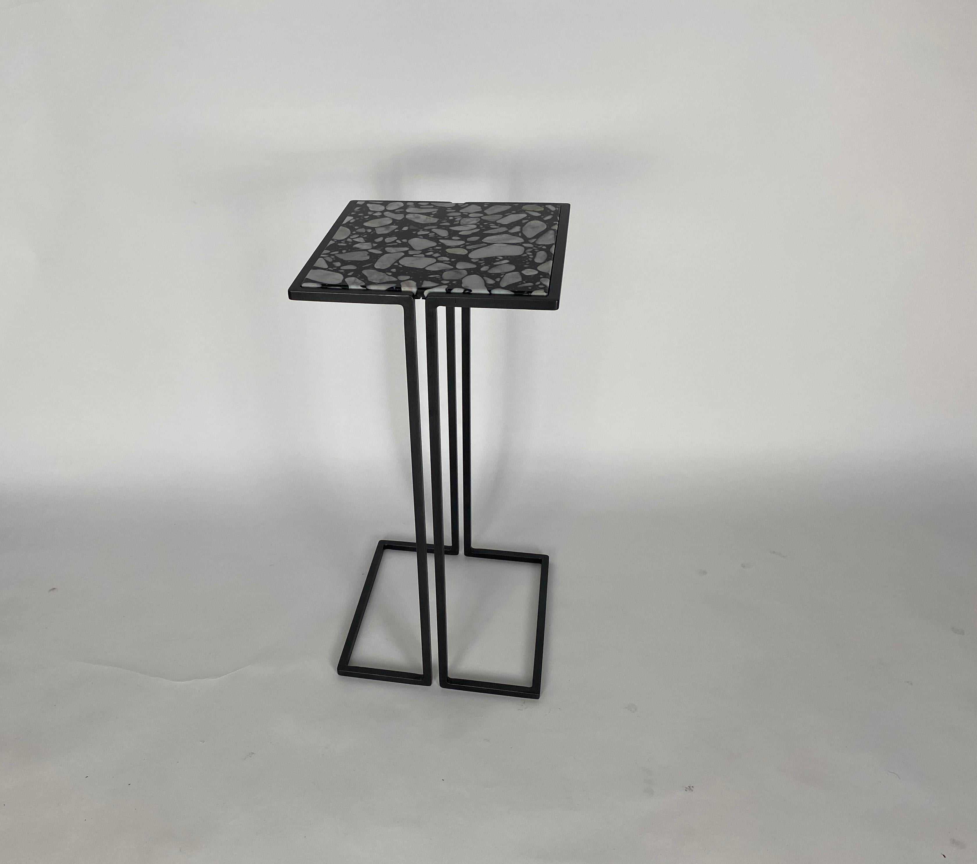 Américain Paire de tables d'appoint nantaises, par Bourgeois Boheme Atelier 'Model A'. en vente