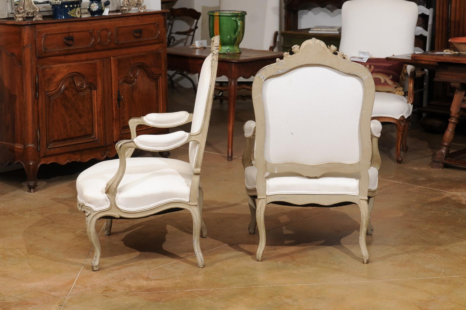 Wood Pair of Napoléon III 1850s Painted and Upholstered Armchairs with Carved Flowers For Sale