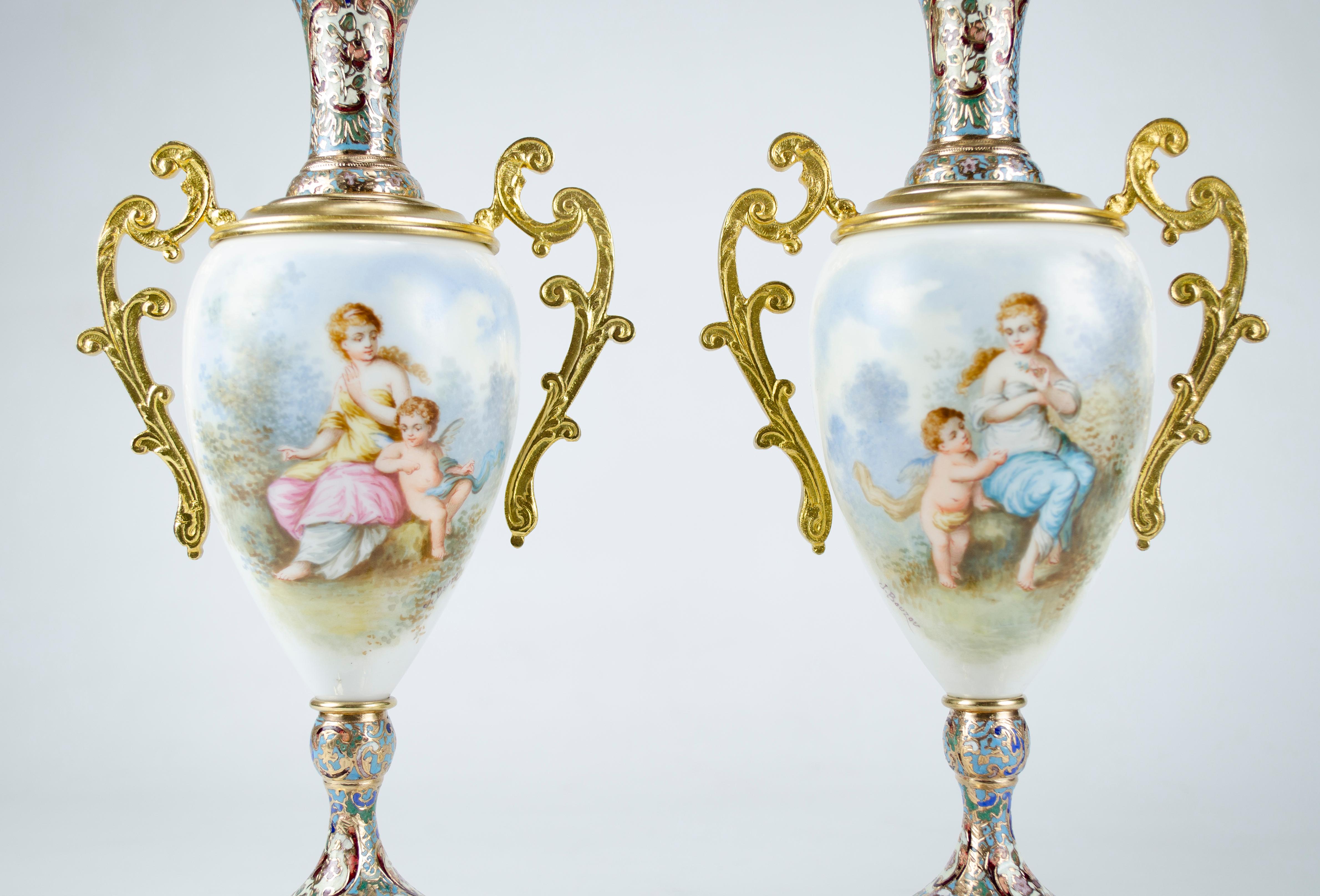 Early 20th Century Pair of Napoleon III Amphorae For Sale