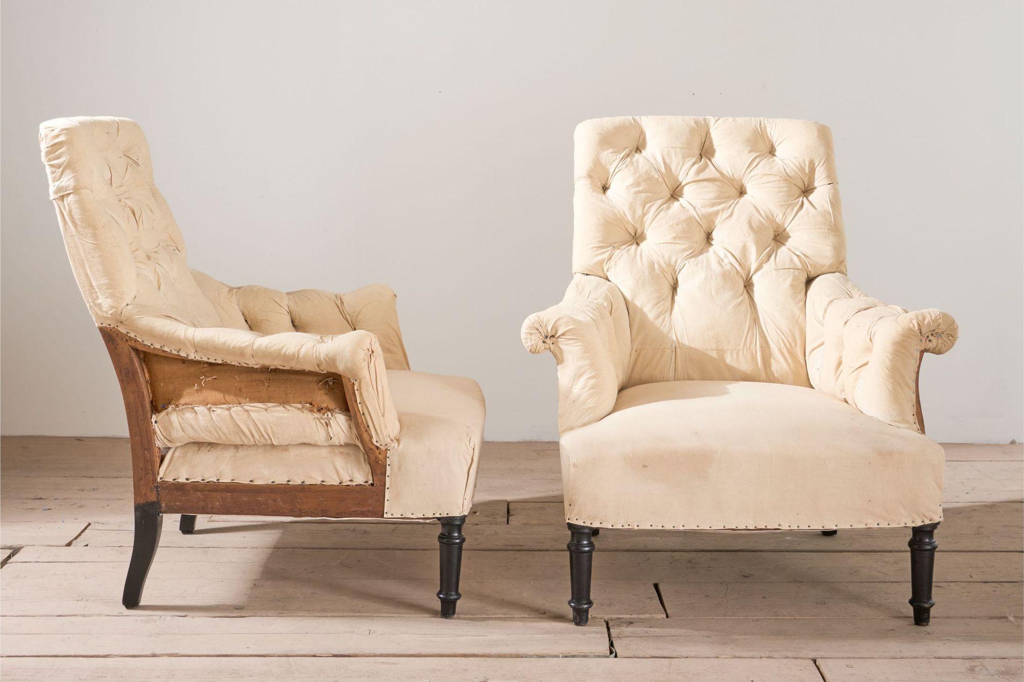 19th Century Pair of Napoleon III buttoned square back armchairs For Sale