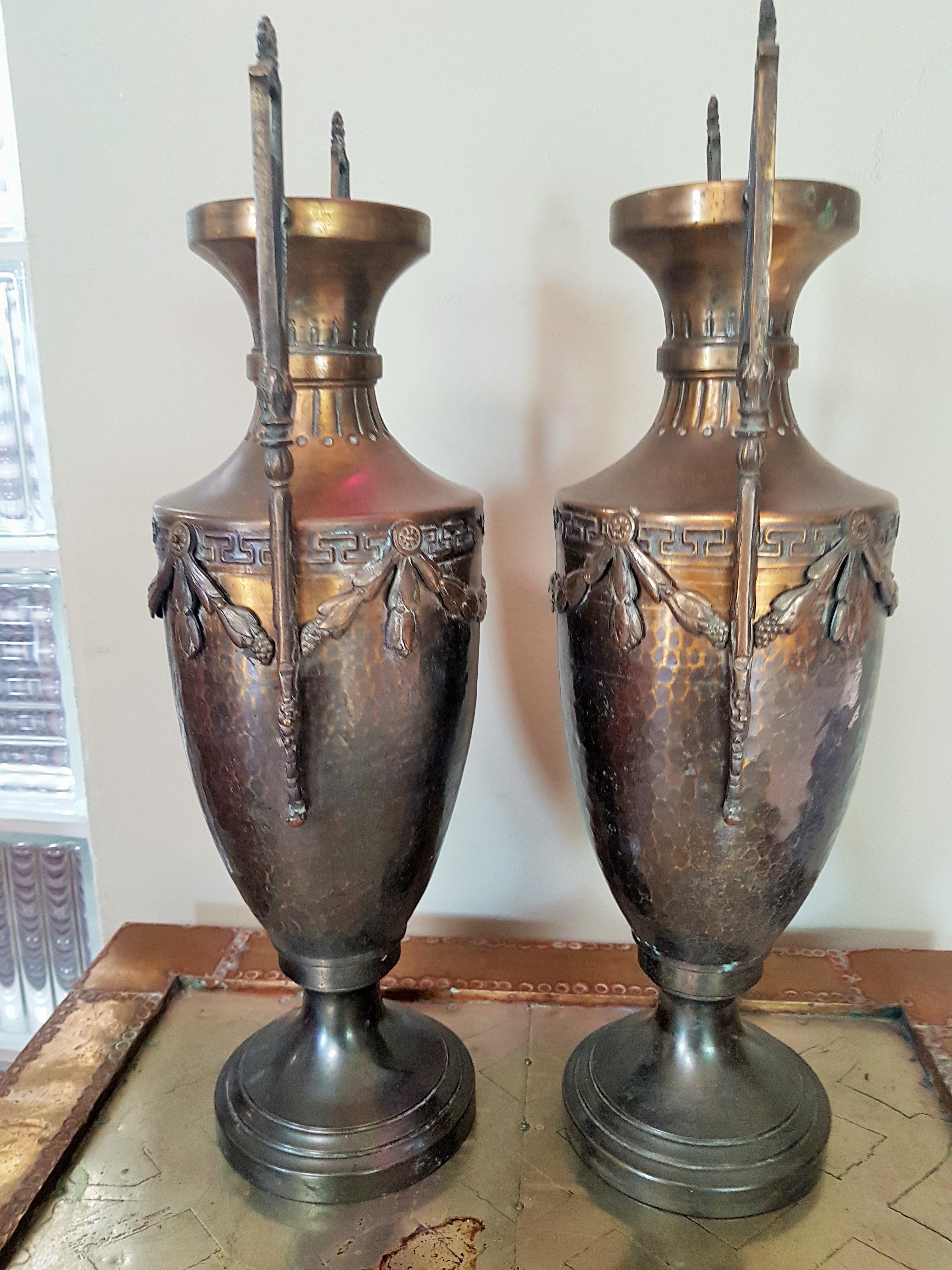 Pair of Napoleon III Empire Vases Brass, France, 1860 For Sale 2