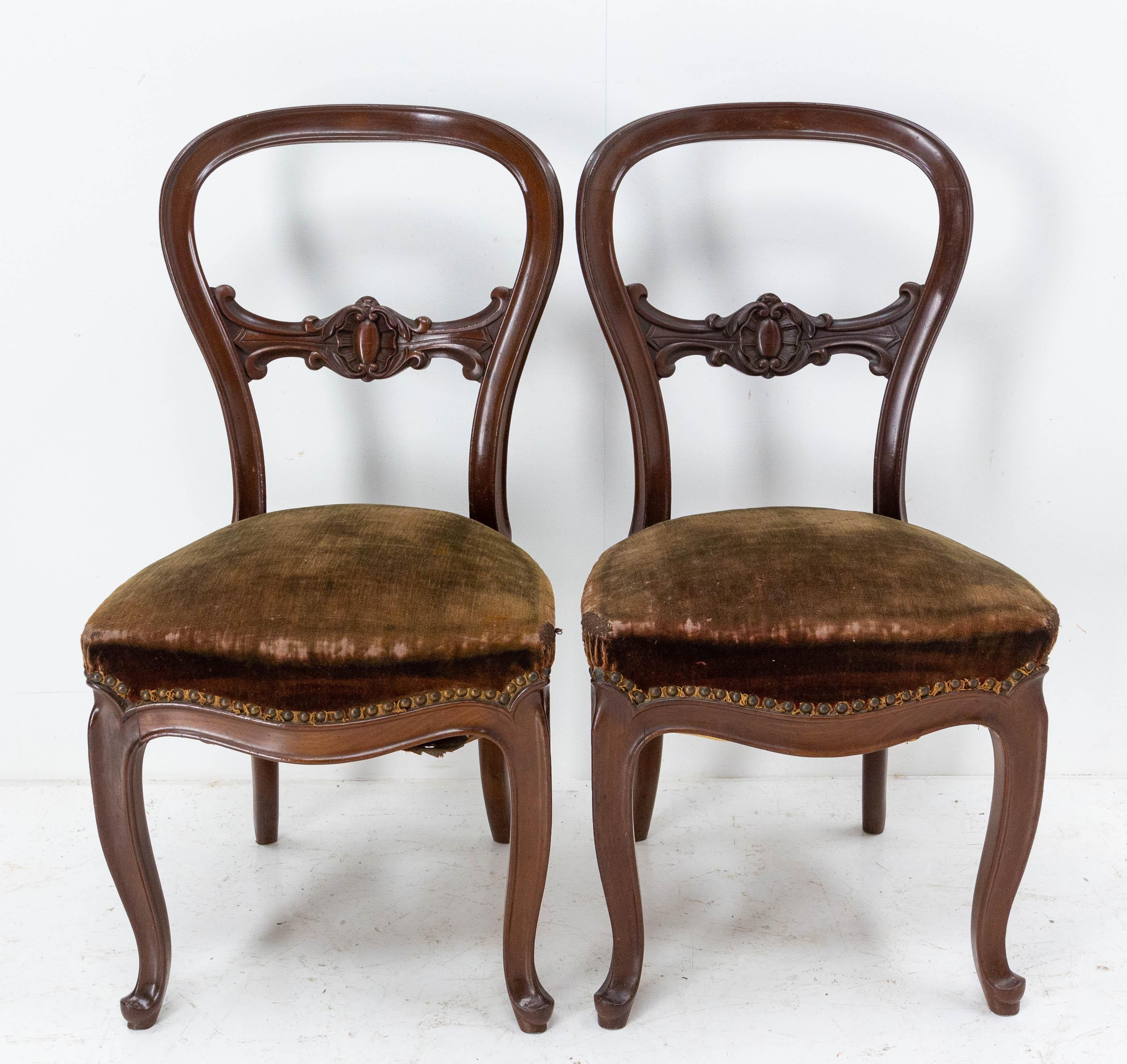 Napoleon III French upholstered pair of exotic wood and velvet chairs late 19th century.
The backs are very finely sliced.
The chairs can be used as it stands for more authenticity but the velvet can be recovered to suit your