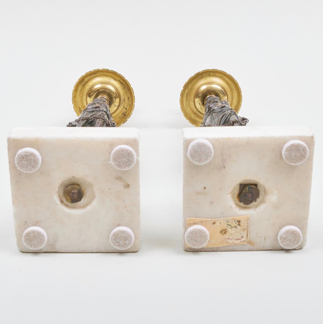 Coppia di candelabri cariatidi in marmo e bronzo patinato di Napoleone III in vendita 3