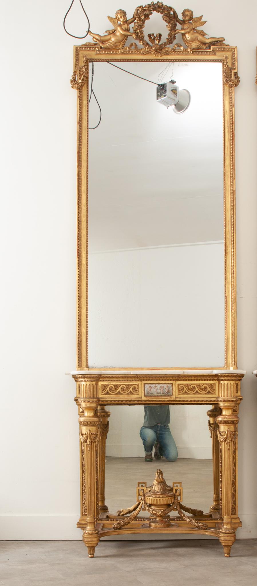 XIXe siècle Paire de consoles et miroirs en bois doré Napoléon III