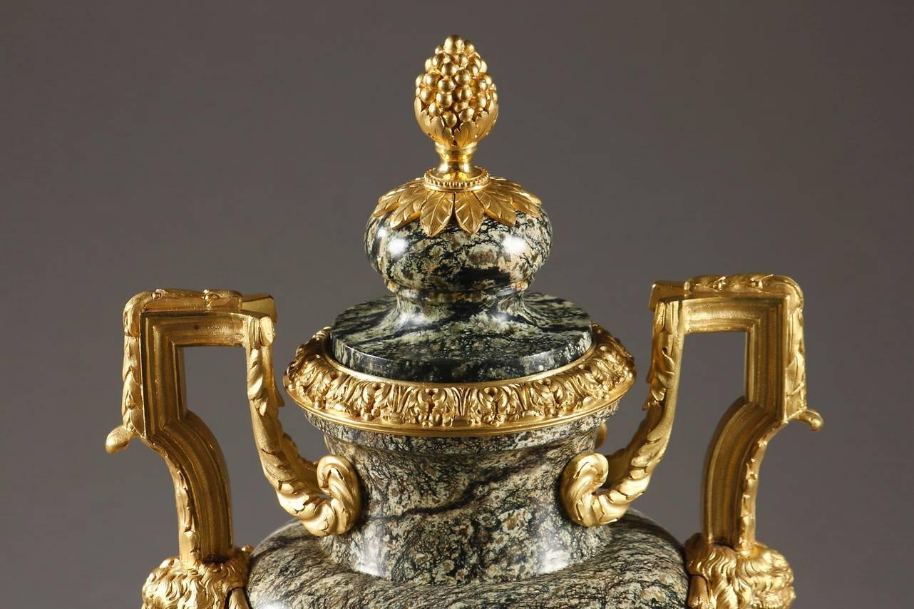 Pair of Napoleon III Marble and Gilt Bronze Vases, 19th Century In Good Condition For Sale In Paris, FR
