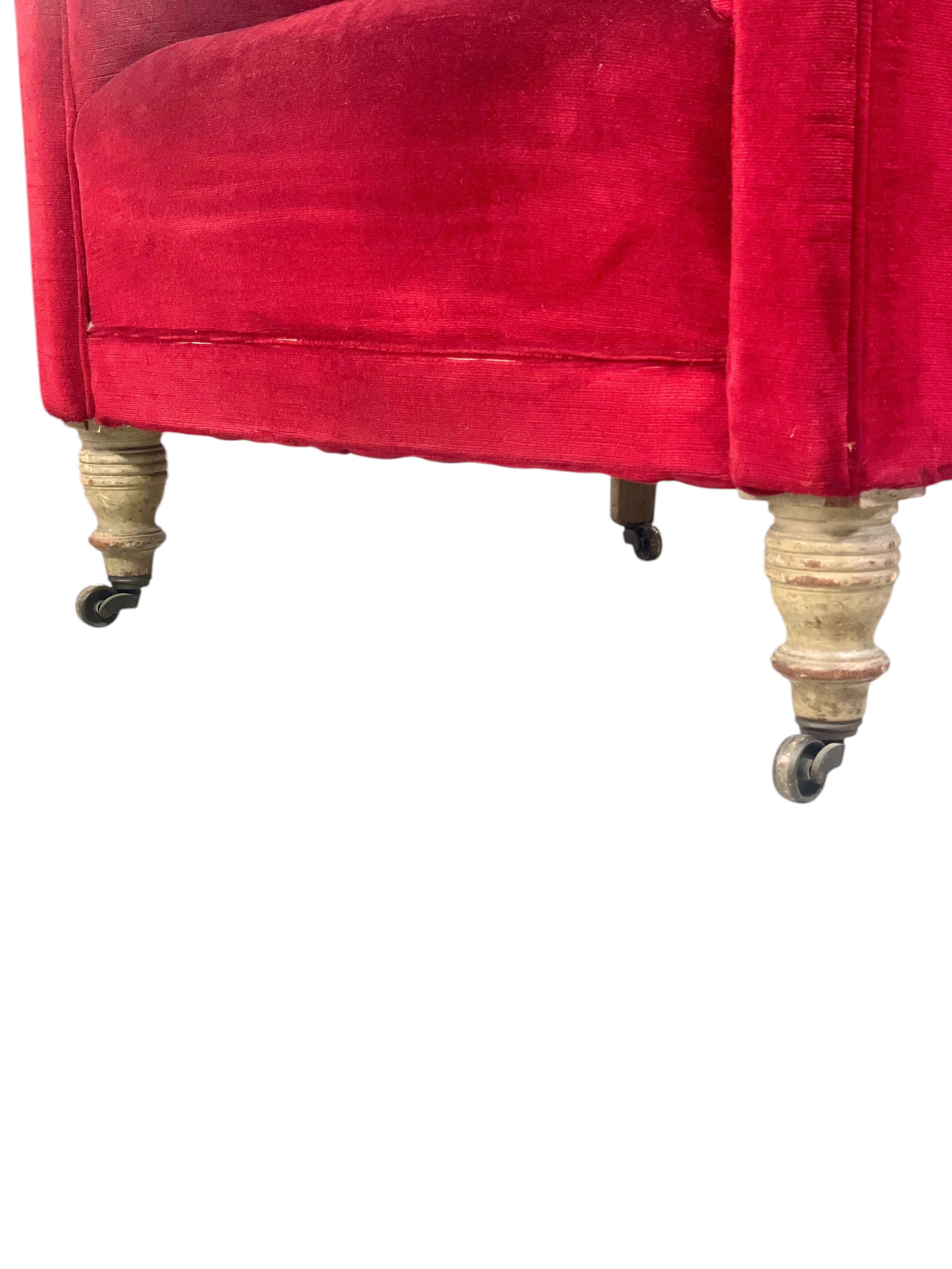 Pareja de sillas bergere de terciopelo carmesí con ruedas del periodo Napoleón III en venta 7