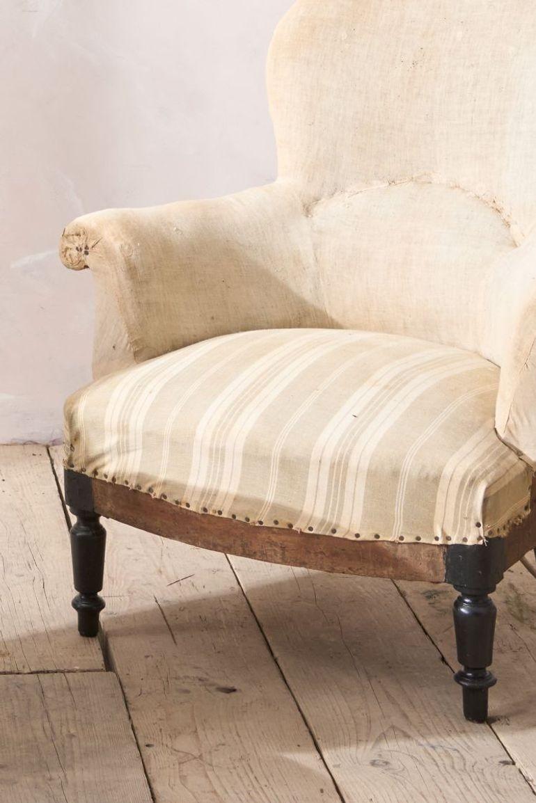 These are a very stylish pair of French armchairs with the classic spoon back shape. Nice design and tall legs making them not only a great pair of chairs to look at but also lovely to sit in.

Measurements Height 88cm Width 79cm Depth 78cm Depth of