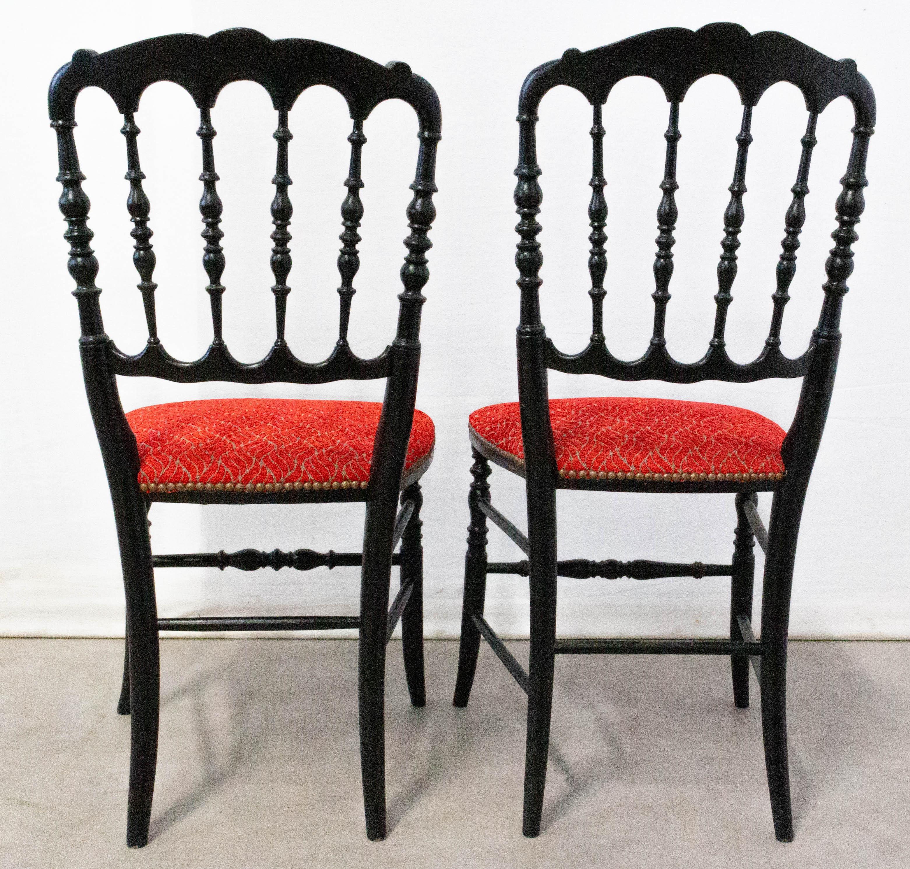 Paire de chaises rouges Napoléon III tapissées Françaises, fin du 19ème siècle en vente 2