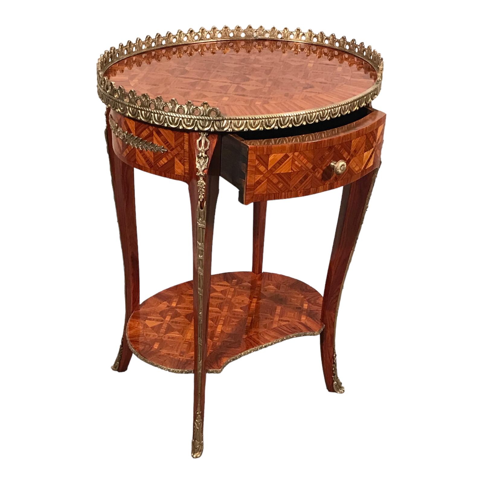 Mid-19th Century Pair of Napoleon III Side Tables, 19th century For Sale