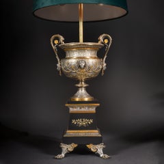 Paar versilberte und vergoldete Bronze-Urnen Napoleons III. als Lampen montiert